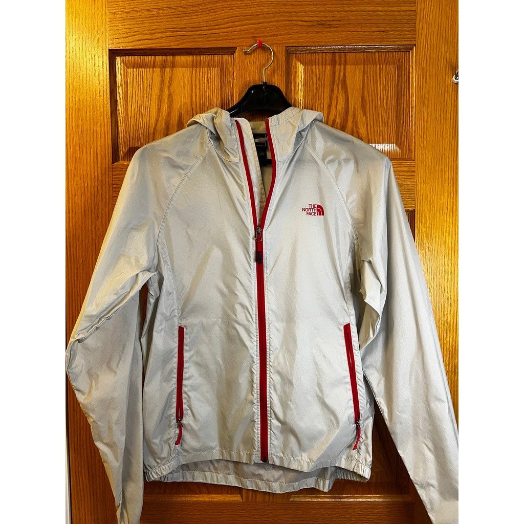 The North Face North Face Silver/Red Windbreaker Size M / US 6-8 / IT 42-44 - 2 Thumbnail