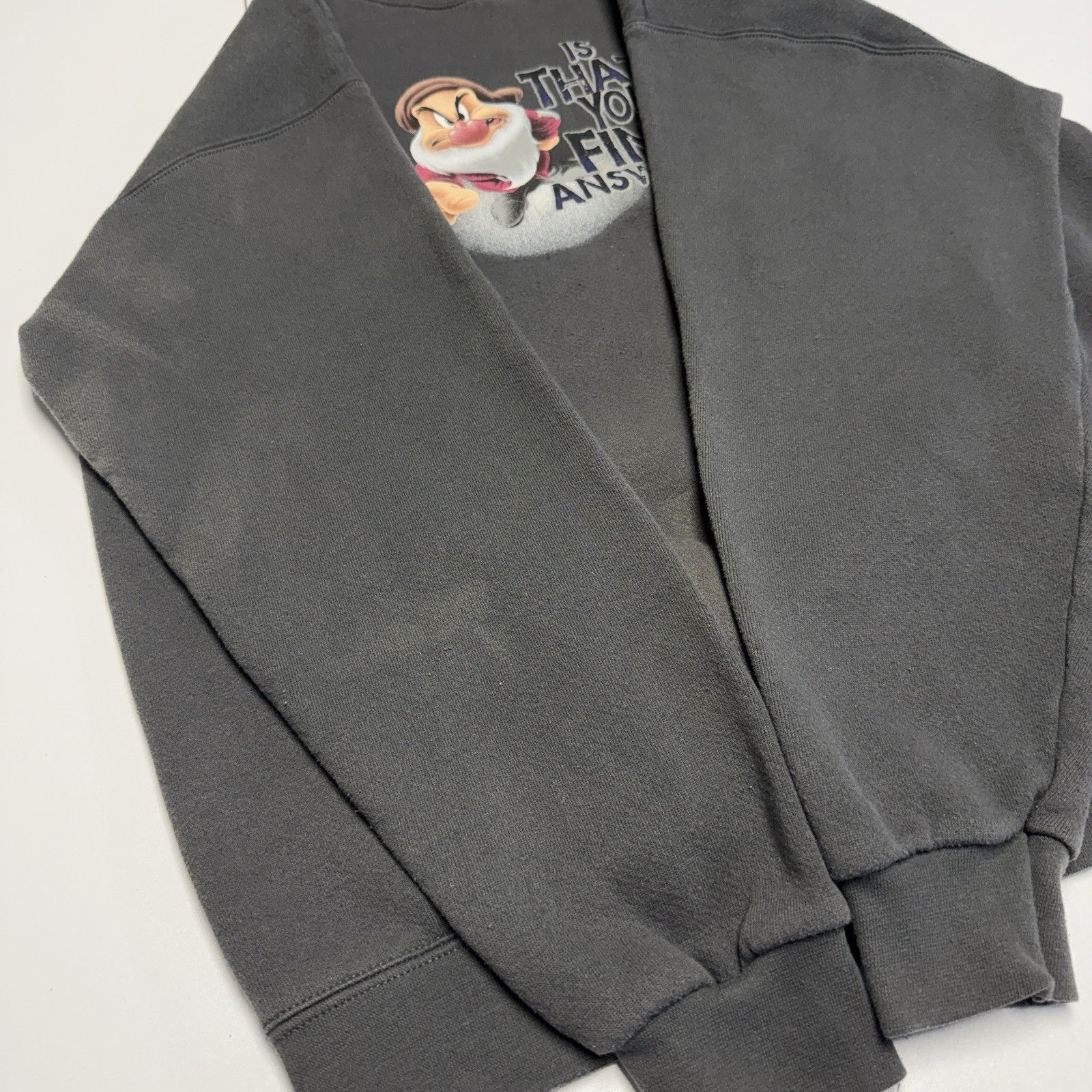 Disney Vintage Disney Grumpy Sweatshirt Adult Large Gray Crew Neck Size US L / EU 52-54 / 3 - 9 Thumbnail