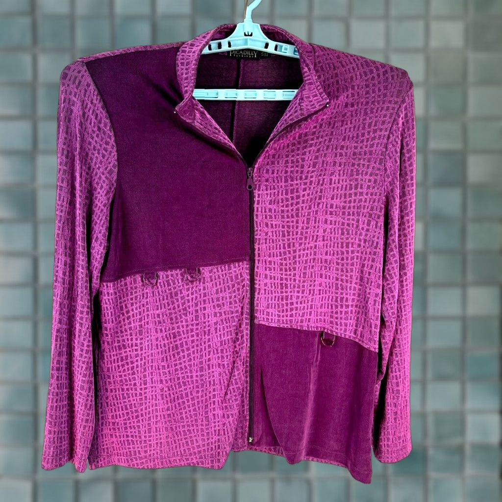 Vintage Picadilly Fashions Womens Blouse Collared Full Zip Long Sleeve Purple Sz L Knit 94% Acetate 6% Spandex Casual Size L / US 10 / IT 46 - 1 Thumbnail