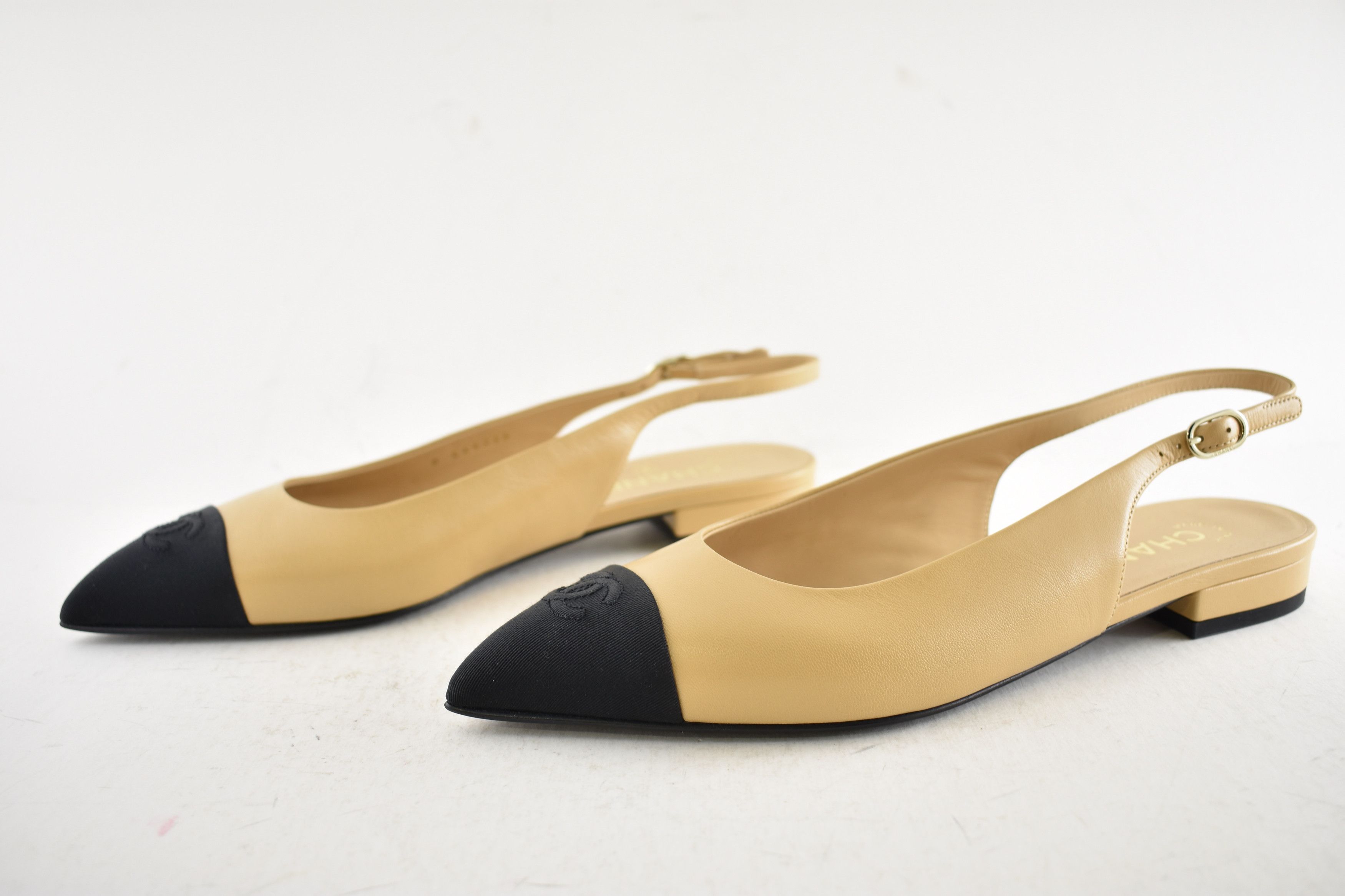 Chanel Chanel 24A Black CC Logo Slingback Pointed Ballet Flat 39 Size US 9 / IT 39 - 14 Thumbnail