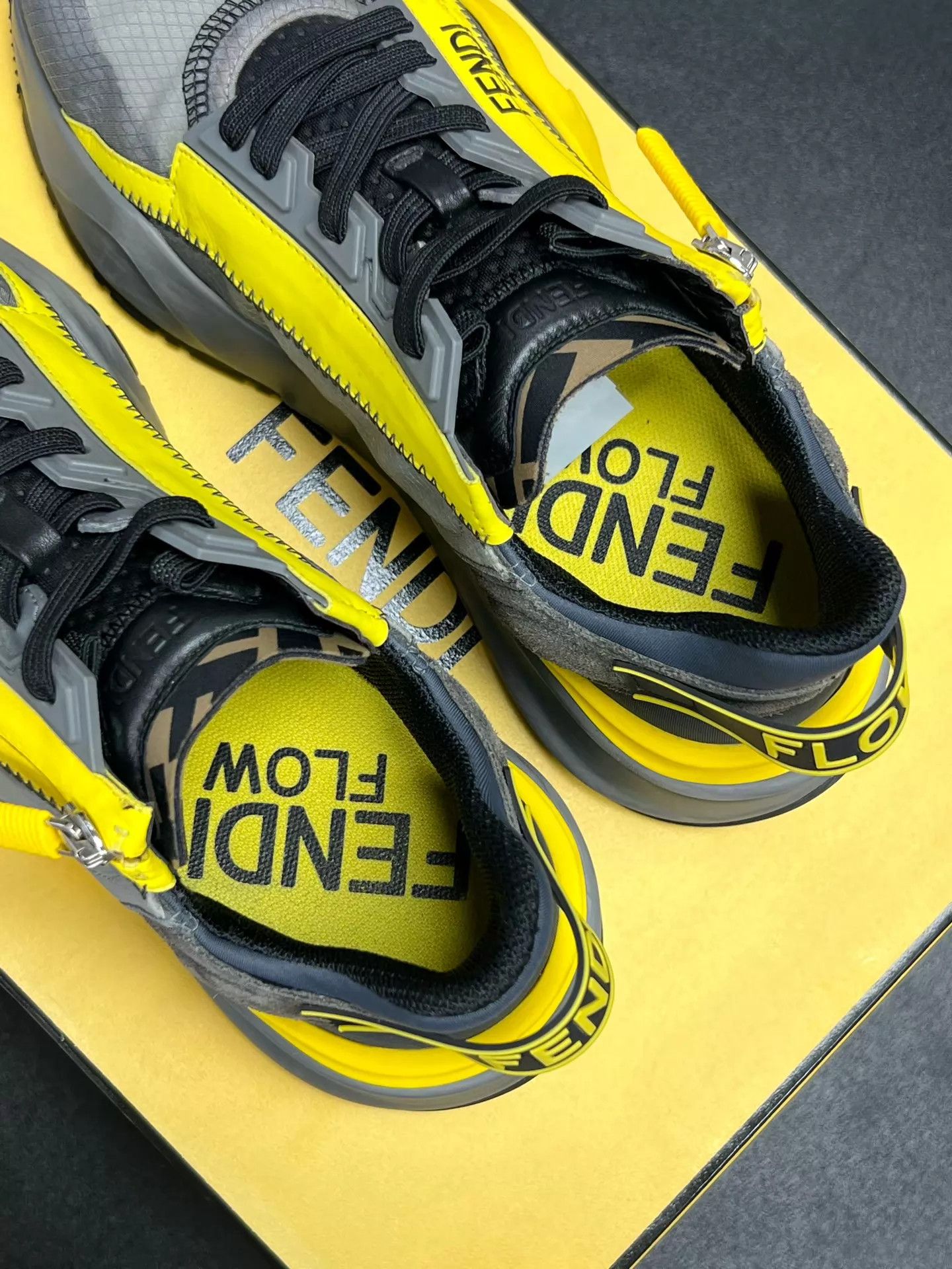 Fendi FENDI Flow Gray Yellow Sneakers EU 39 Like New Size US 6 / EU 39 - 4 Thumbnail