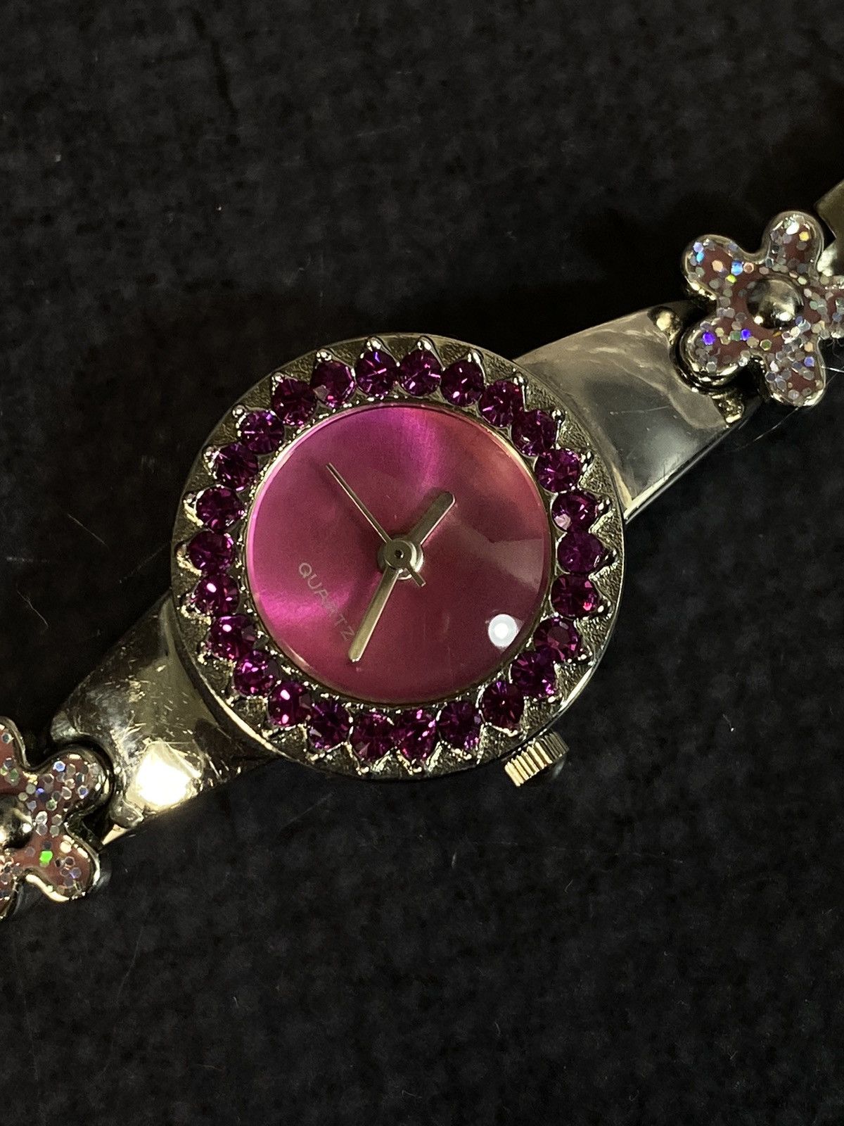 Vintage Elegant Pink Dial Watch Japanese Brand Size ONE SIZE - 9 Thumbnail