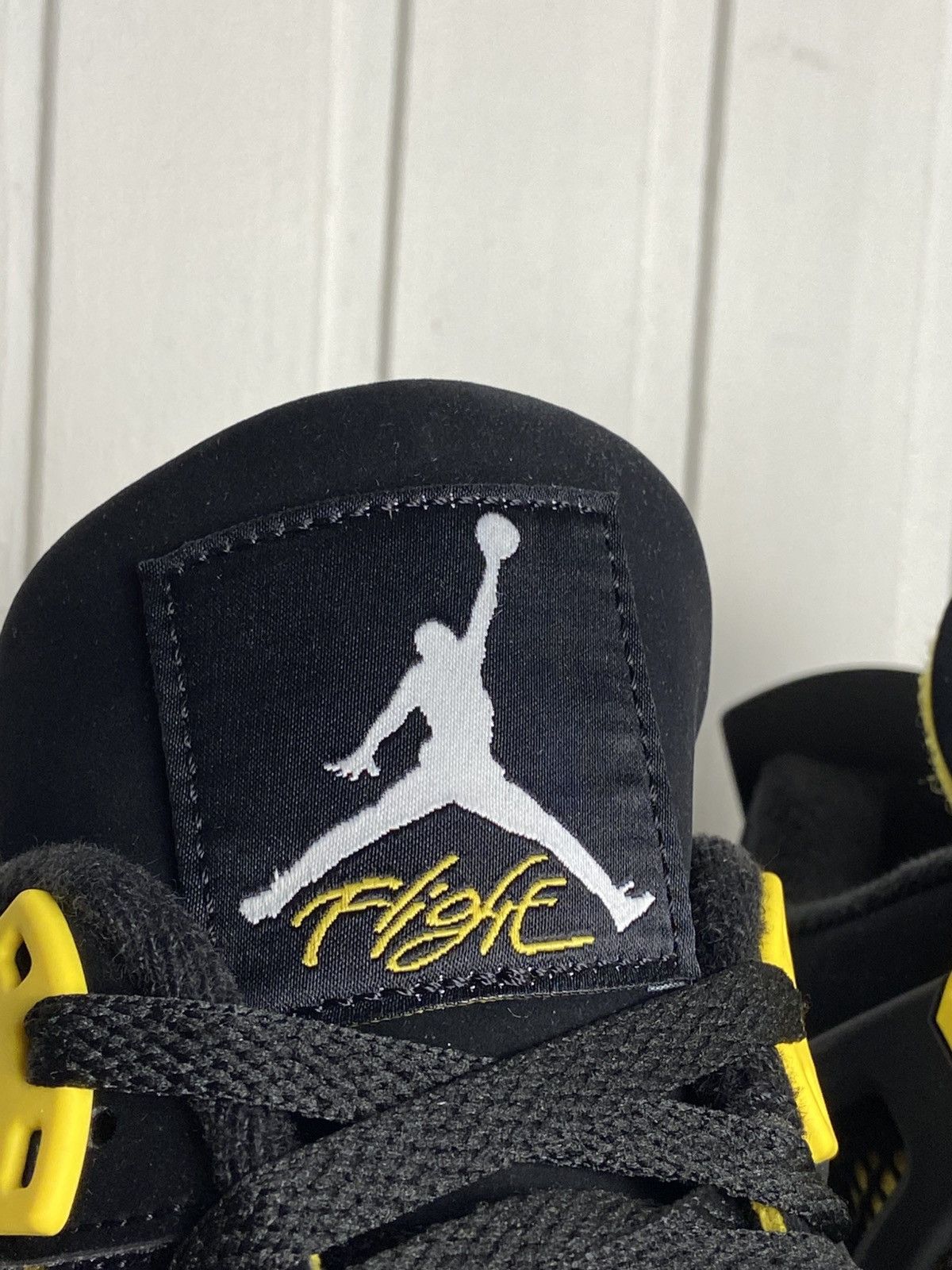 Jordan Brand New Jordan 4 Retro "Thunder" 2023 authentic size 11US Size US 11 / EU 44 - 6 Thumbnail