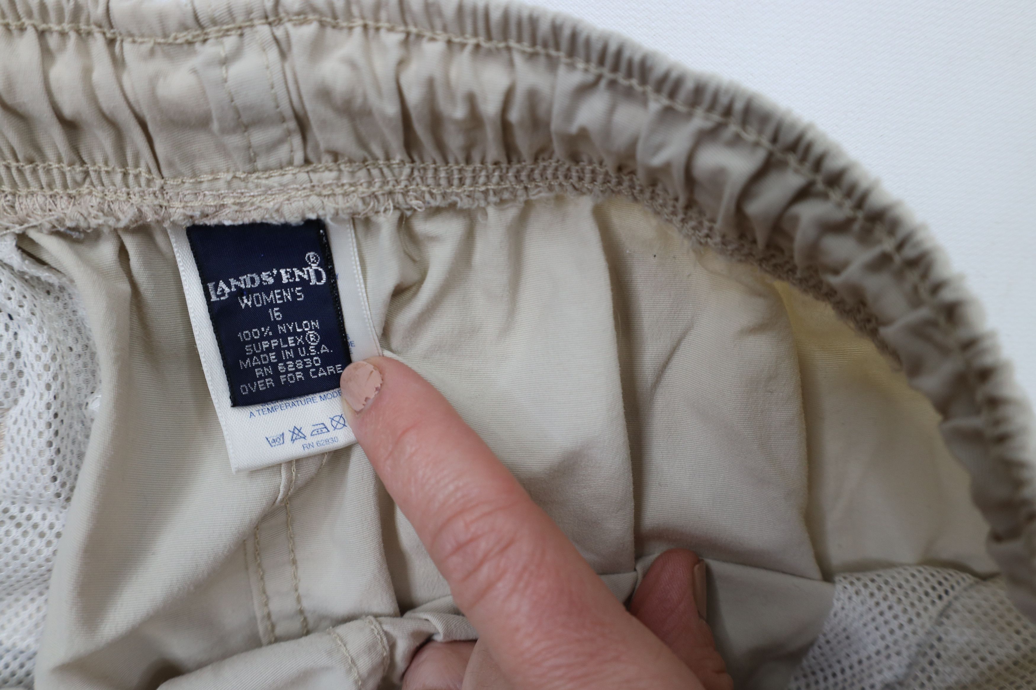 Lands' End × Vintage Vintage 90s Lands End Wide Leg Windbreaker Pants Beige USA Size 38" / US 16 / IT 52 - 9 Thumbnail