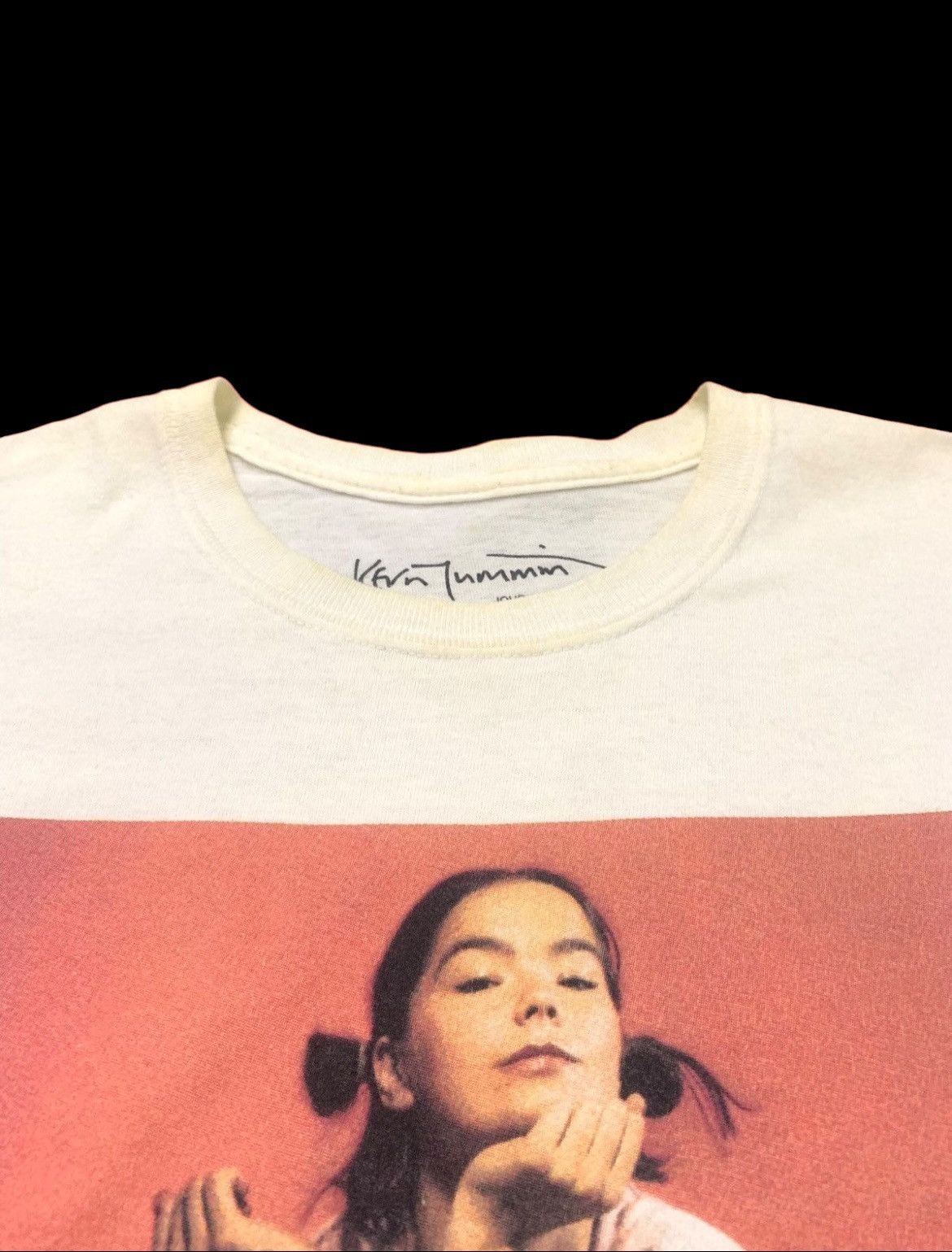 Band Tees × Vintage 2000s Bjork Photograph By Kevin Cummins Tshirt Size US M / EU 48-50 / 2 - 3 Thumbnail