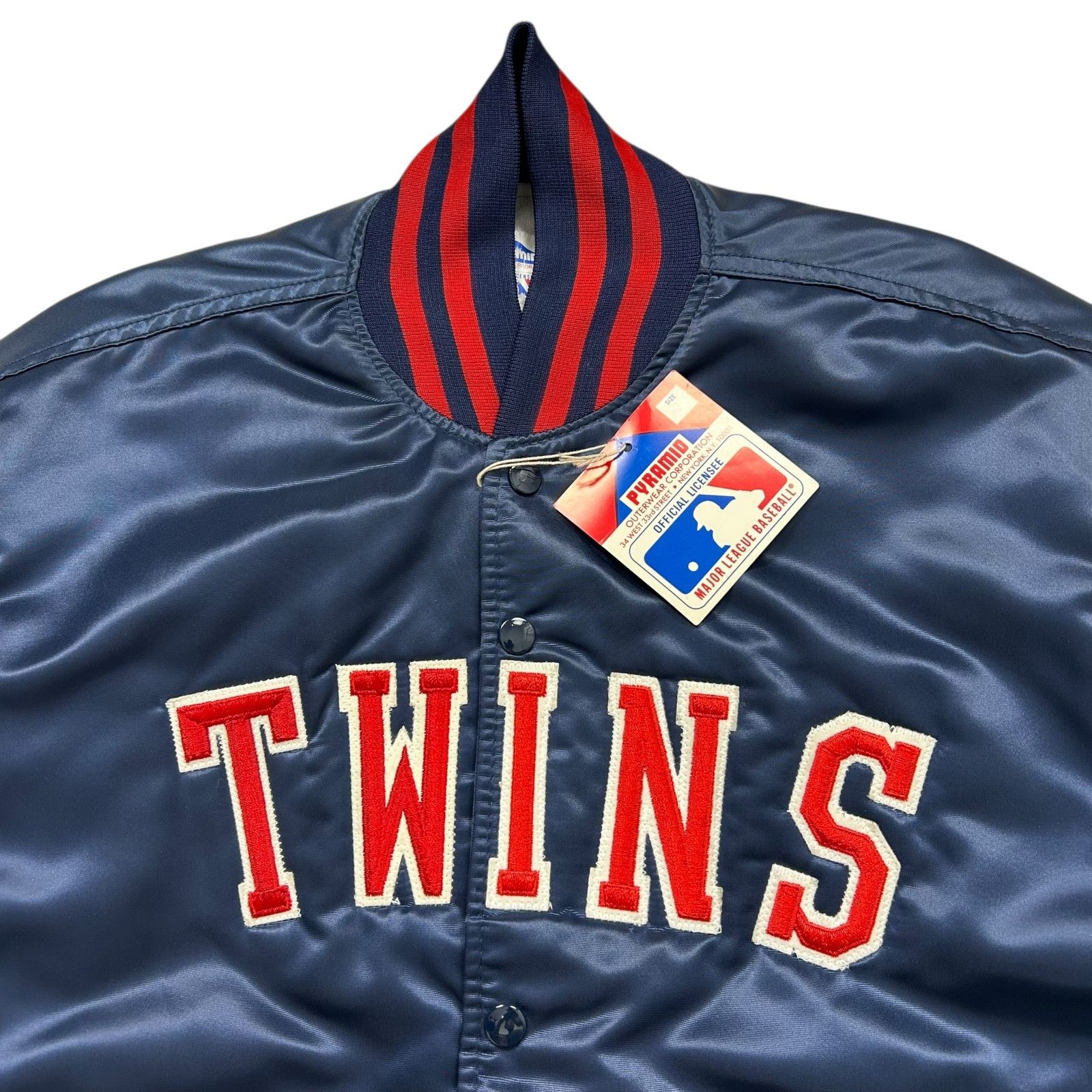 MLB × Vintage DEADSTOCK 90s MINNESOTA TWINS PYRAMID SATIN BOMBER JACKET Size US L / EU 52-54 / 3 - 2 Thumbnail