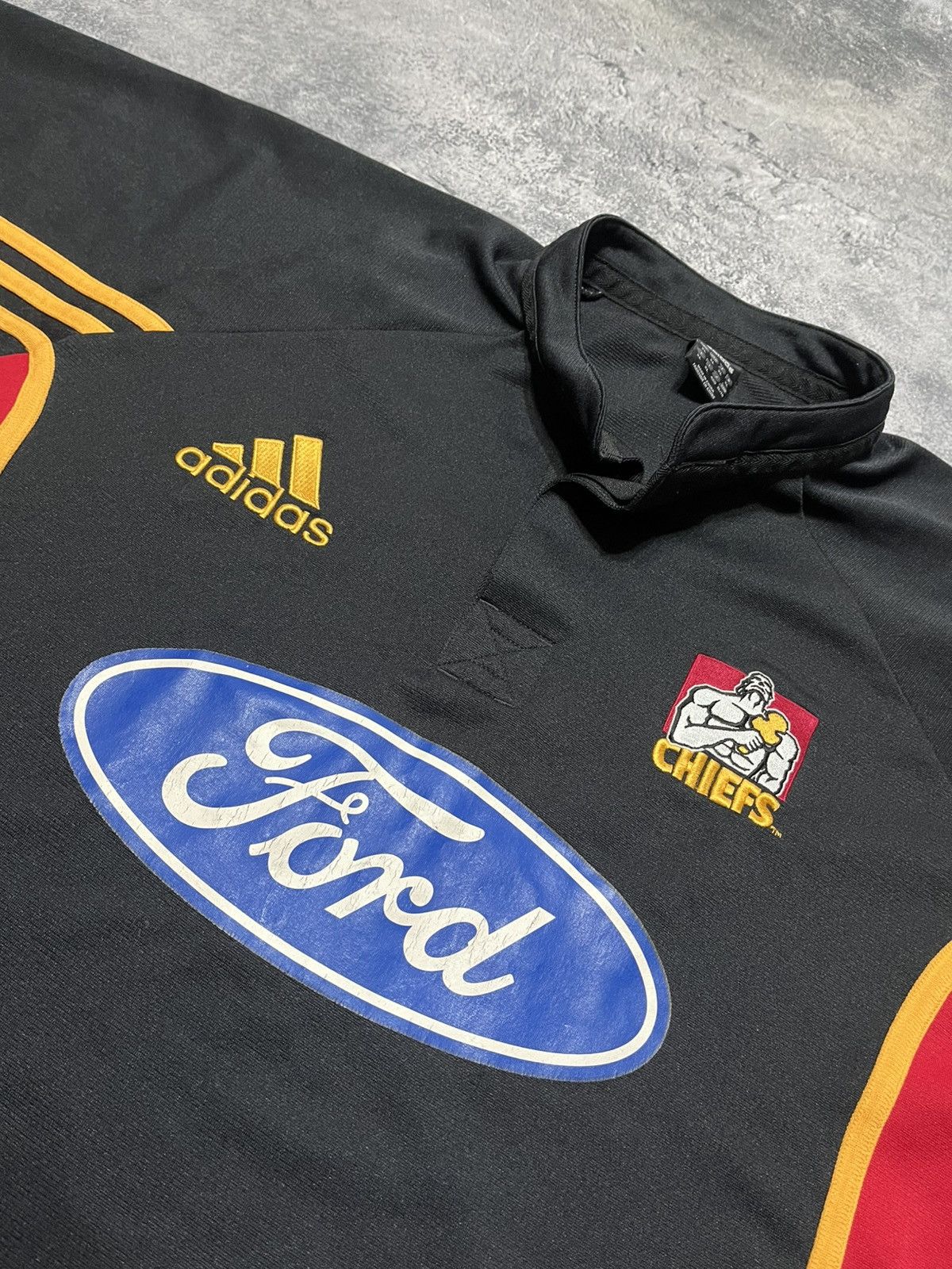 Adidas 2004 Y2K adidas rugby jersey ford chiefs rare Size US L / EU 52-54 / 3 - 3 Thumbnail