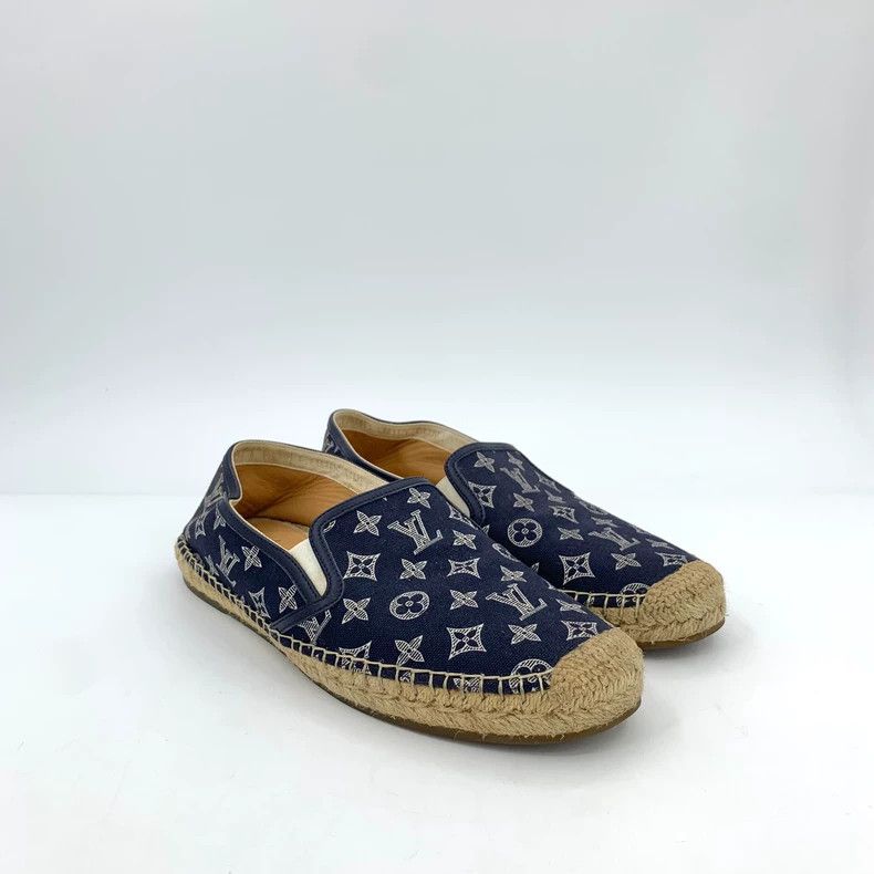 Louis Vuitton Louis Vuitton Blue logo presbyopic print casual flat shoes Size US 7 / EU 40 - 2 Thumbnail