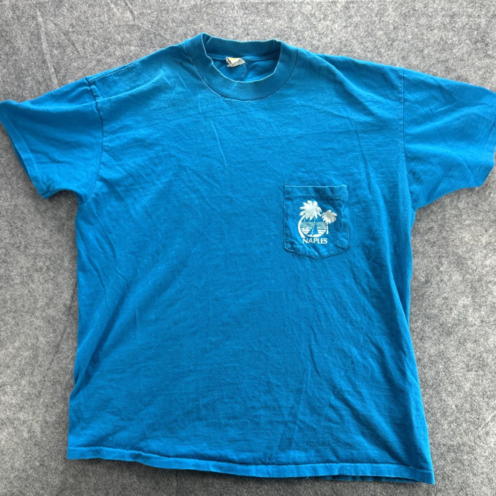 Hanes VINTAGE Naples Florida Shirt Mens XL Blue Pocket Palm Tree Graphic Tee 80s 90s Tan? Size US XL / EU 56 / 4 - 2 Thumbnail