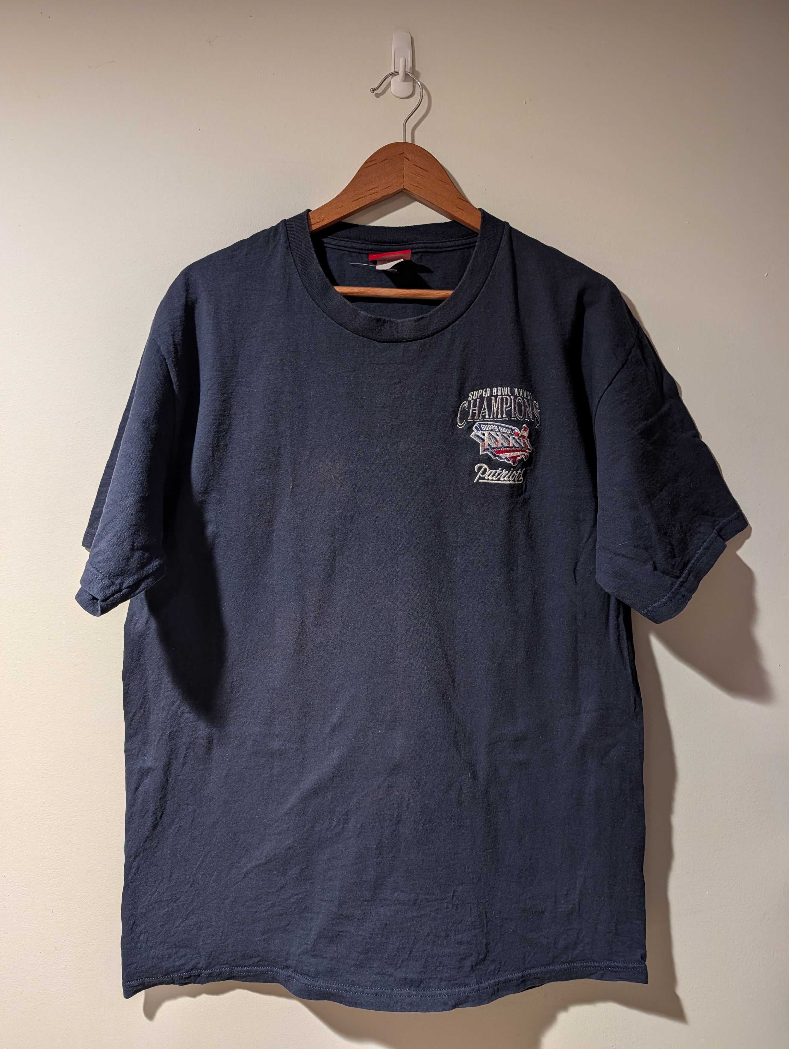NFL Vintage New England Patriots Super Bowl XXXVI T-Shirt Size US L / EU 52-54 / 3 - 1 Thumbnail