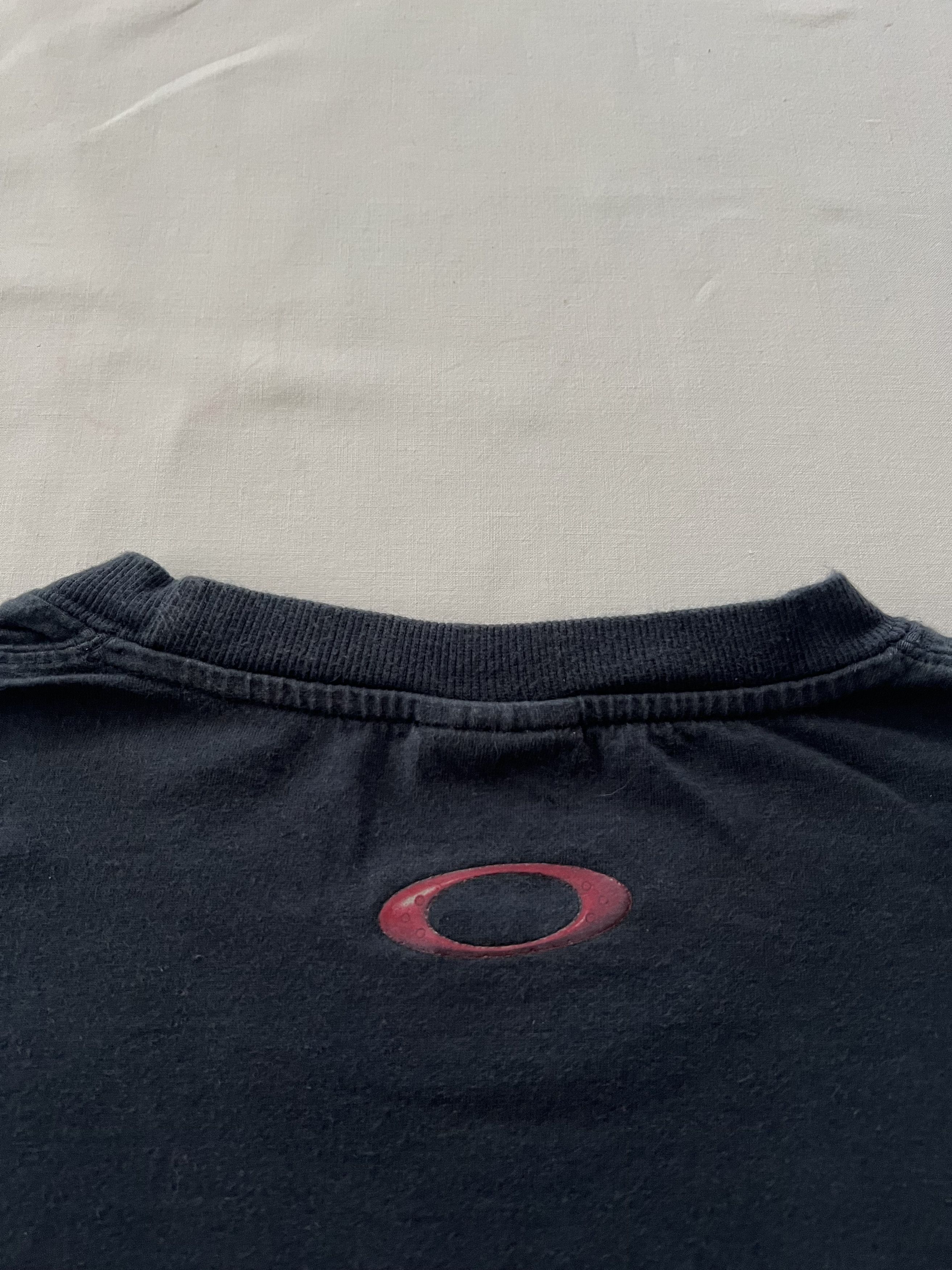 Oakley × Vintage Vintage 90s Oakley Long Sleeve Tee Size US L / EU 52-54 / 3 - 11 Thumbnail