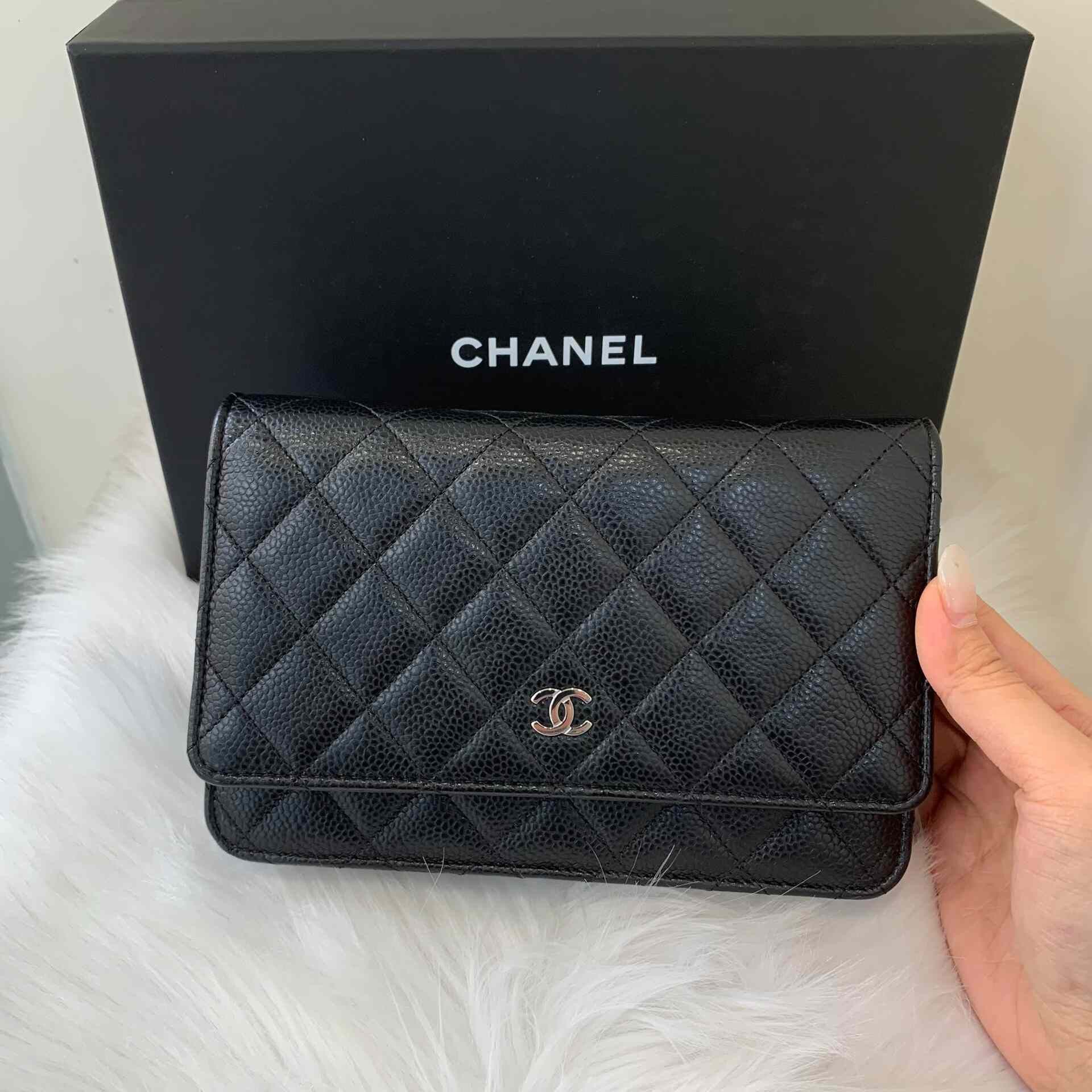 Chanel Pre-loved Bag Very good condition Size ONE SIZE - 1 Thumbnail