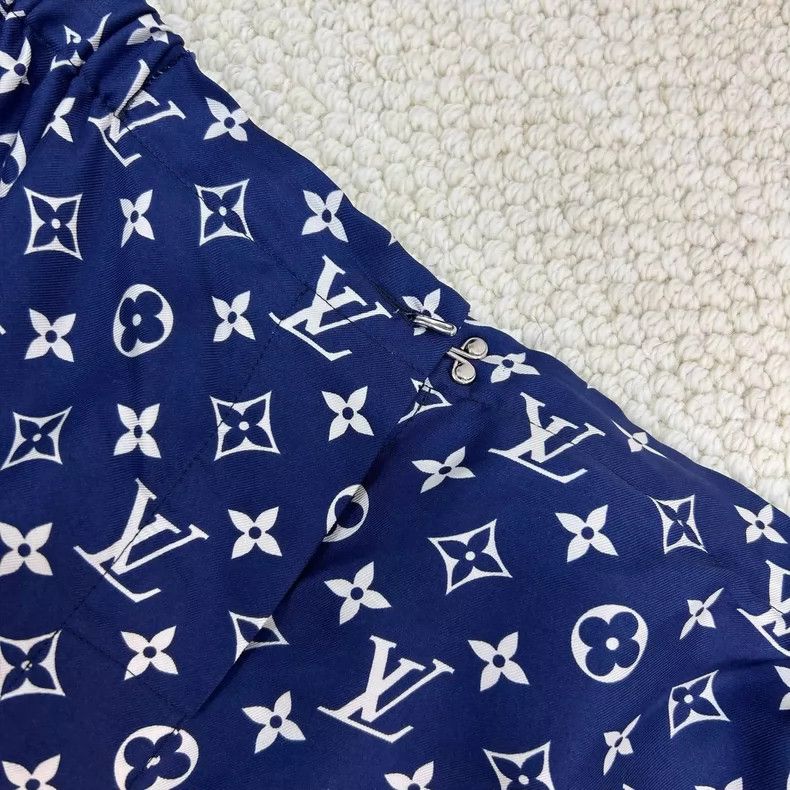 Louis Vuitton Louis Vuitton Silk Blue Full Print Shorts Size 37" - 2 Thumbnail
