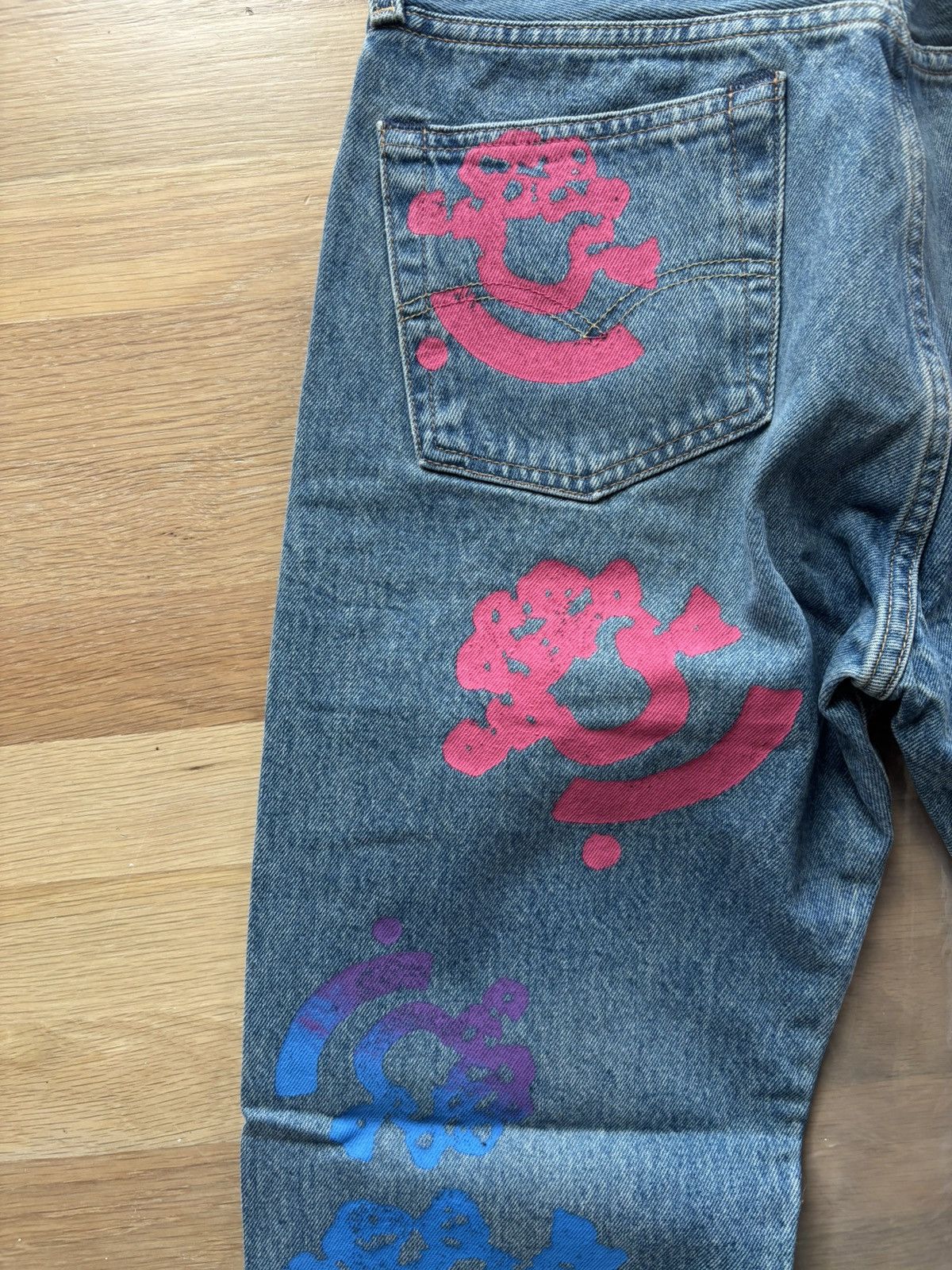 DENIM TEARS Denim Tears Bstroy Tears Lightwash Blue/Pink Jeans 30x32 Size US 30 / EU 46 - 12 Thumbnail