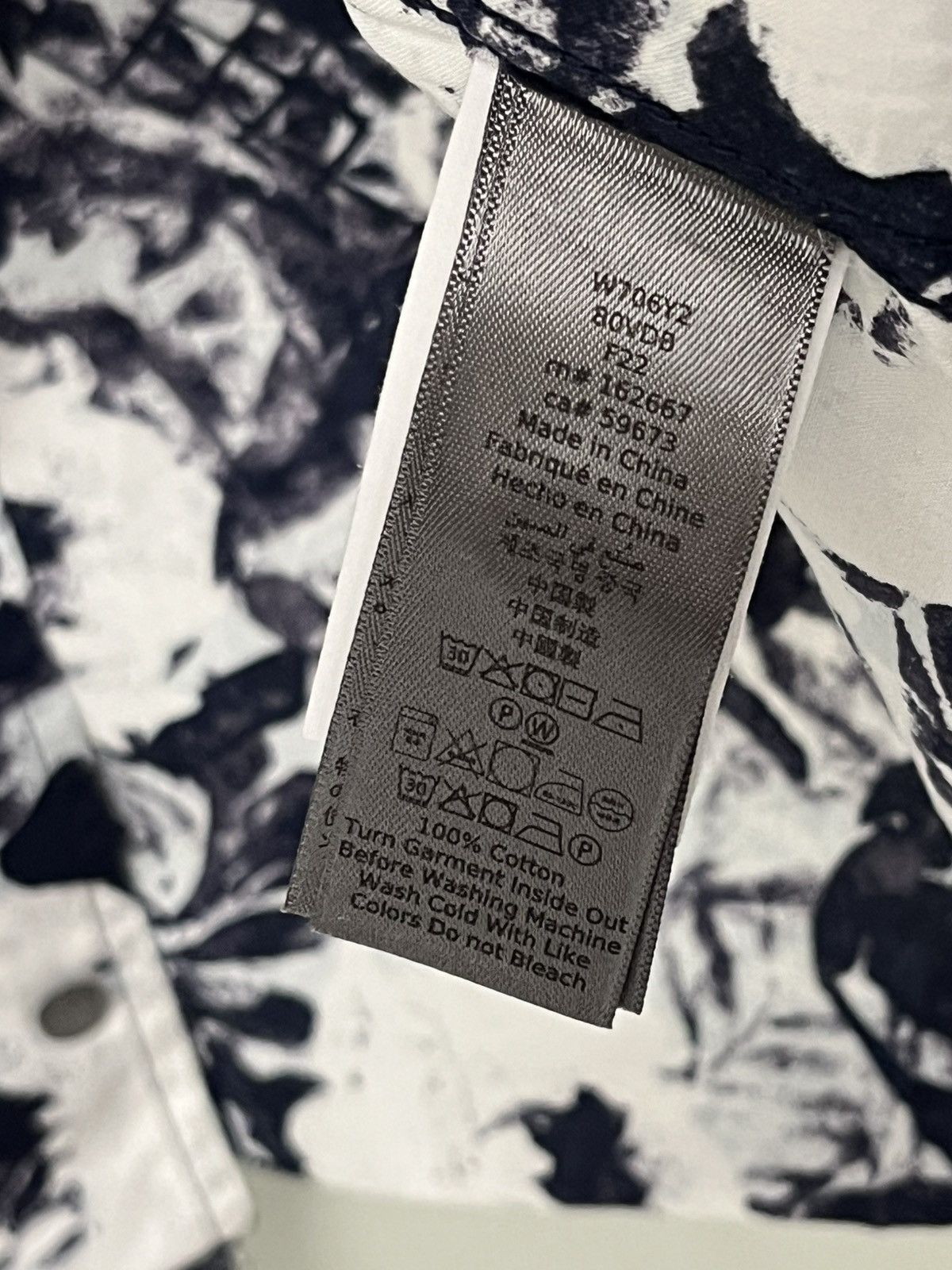 John Varvatos Danny SS shirt. Size small Size US S / EU 44-46 / 1 - 5 Thumbnail