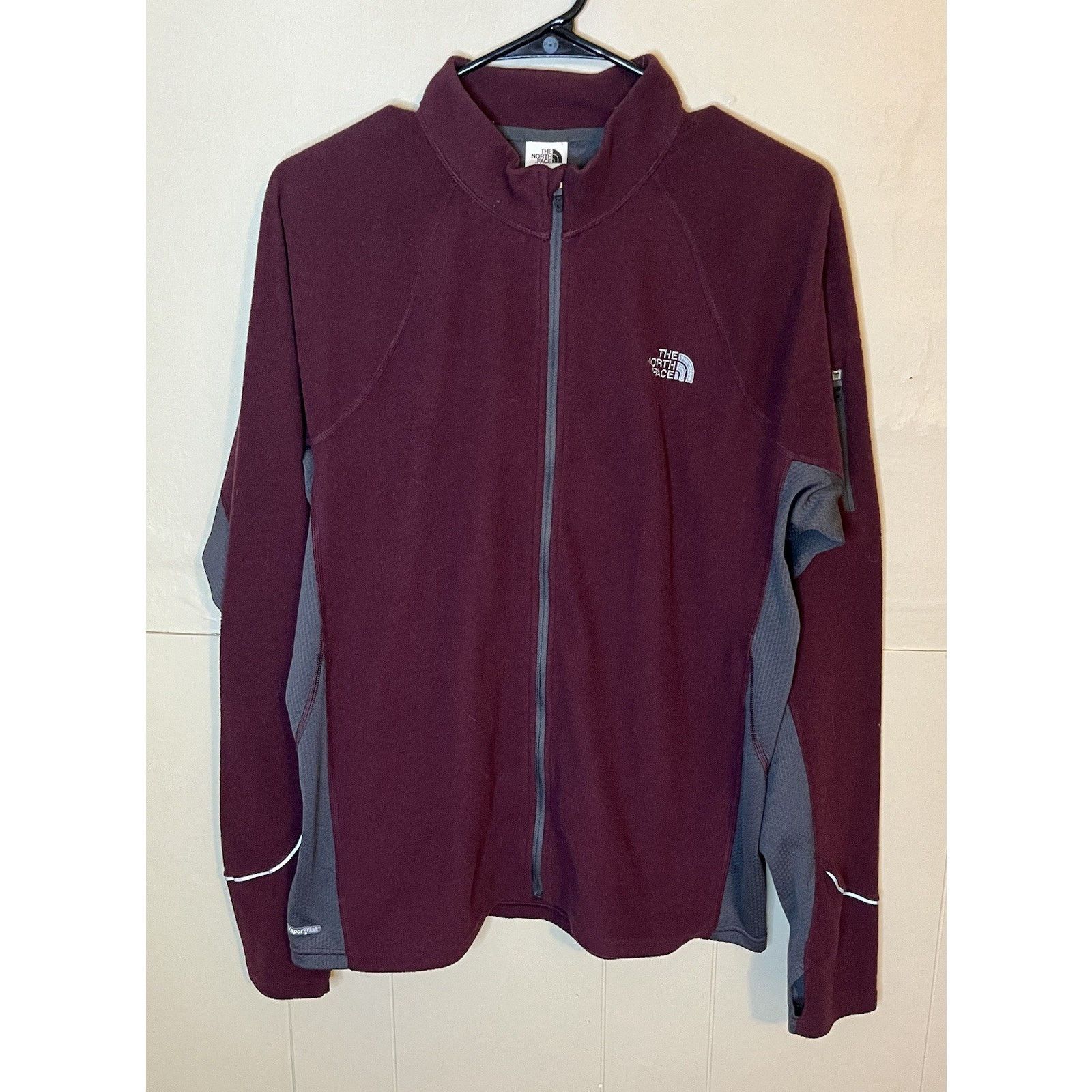 The North Face The North Face Mens Large Maroon Gray 1/4 Zip Up Pullover Size US XL / EU 56 / 4 - 1 Thumbnail
