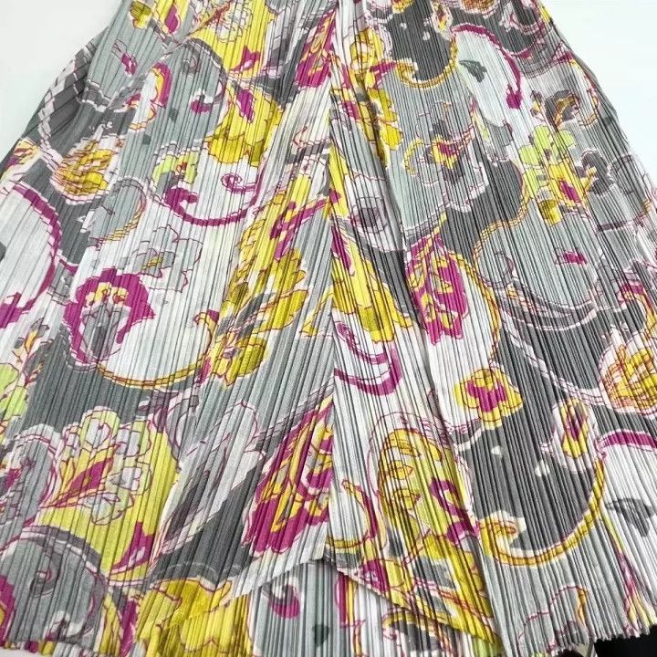 Issey Miyake issey miyake size:3 Floral pleated skirt Size 42" / US 20 - 8 Thumbnail