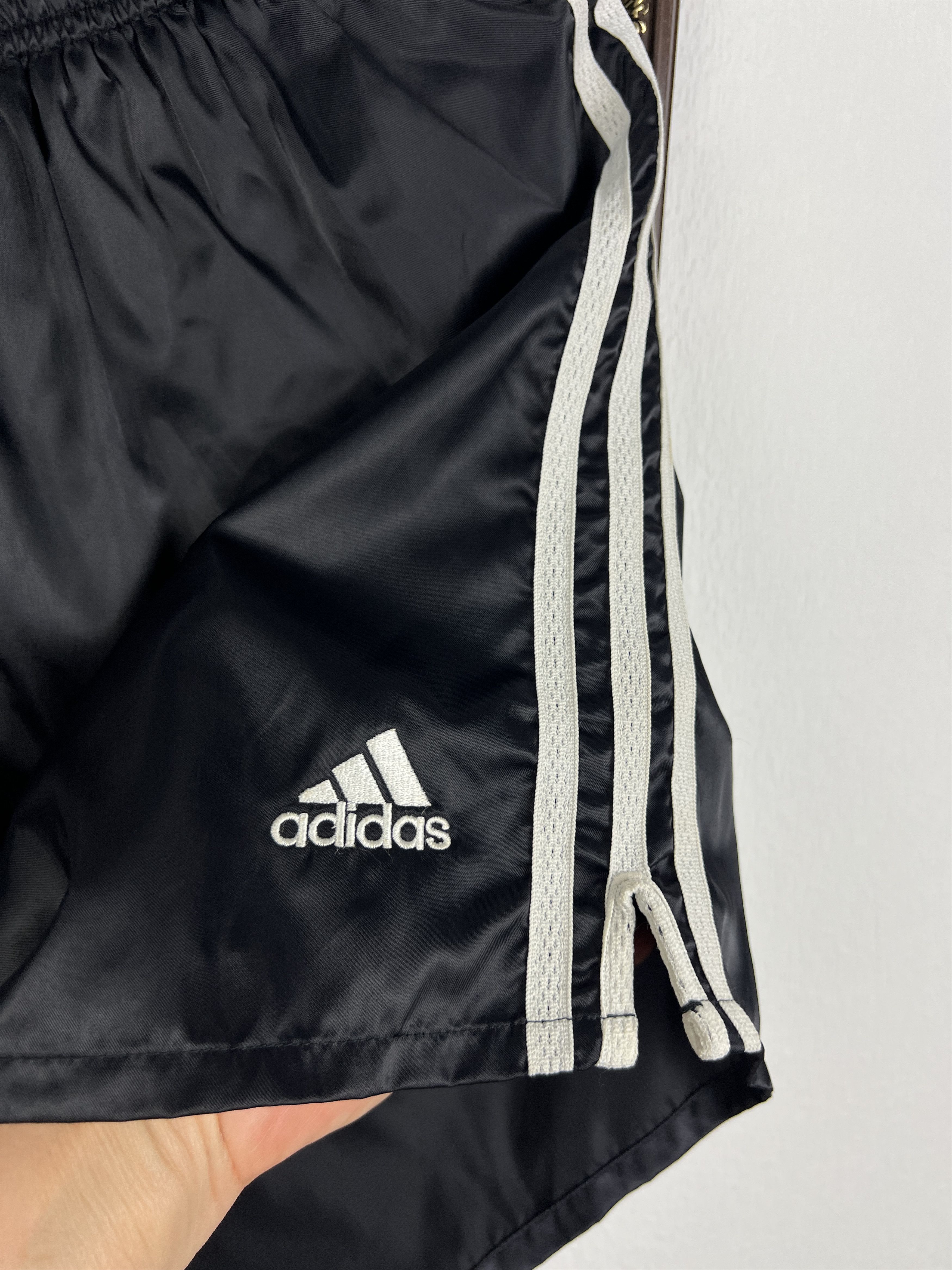 Adidas Vintage 90's Adidas Nylon Run Shorts Athletic Rare Hype Size US 32 / EU 48 - 4 Thumbnail