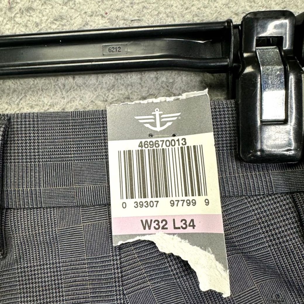 Dockers VINTAGE? No. Size US 32 / EU 48 - 7 Thumbnail