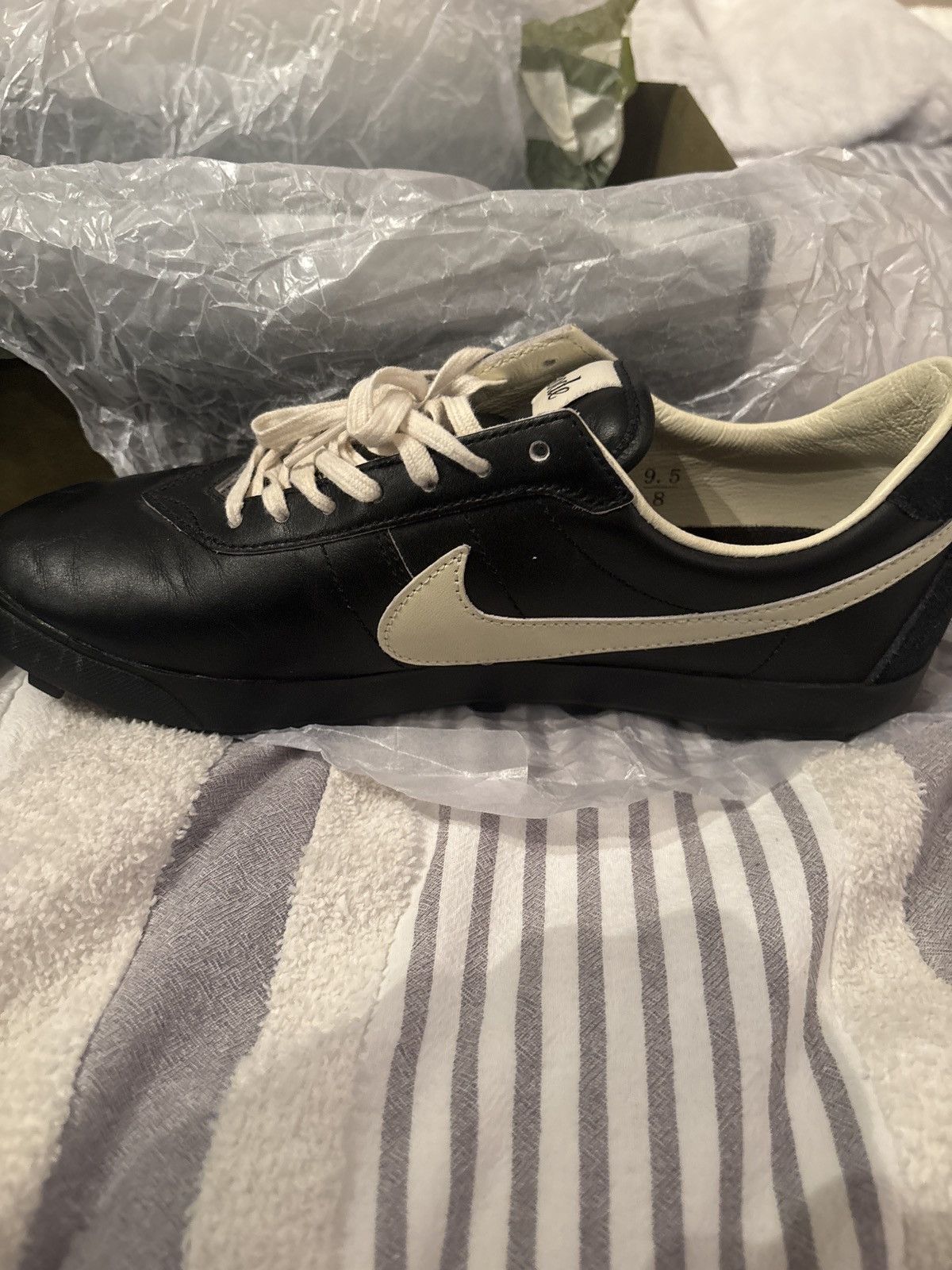 Bode × Nike Bode x Nike Astro Grabber Black & Coconut Milk Size US 8 / EU 41 - 6 Thumbnail