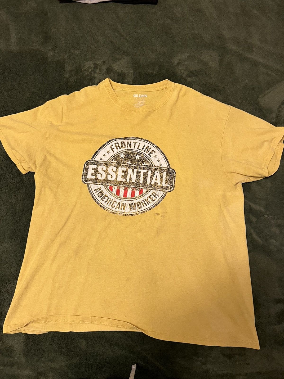Gildan Vintage Gildan Tee Size US L / EU 52-54 / 3 - 1 Thumbnail