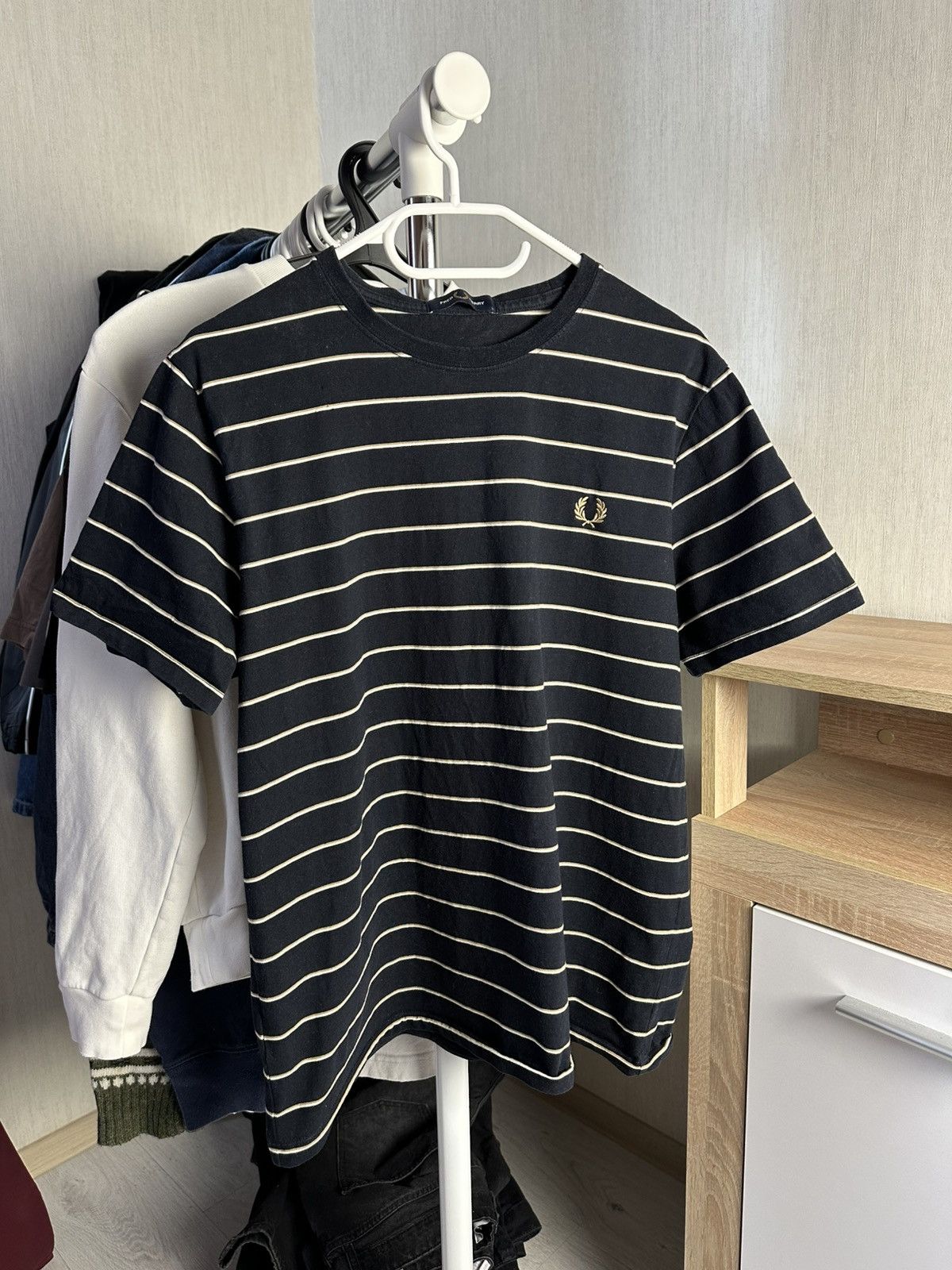 Fred Perry Fred Perry Tee T-shirt mini logo Size US L / EU 52-54 / 3 - 1 Thumbnail