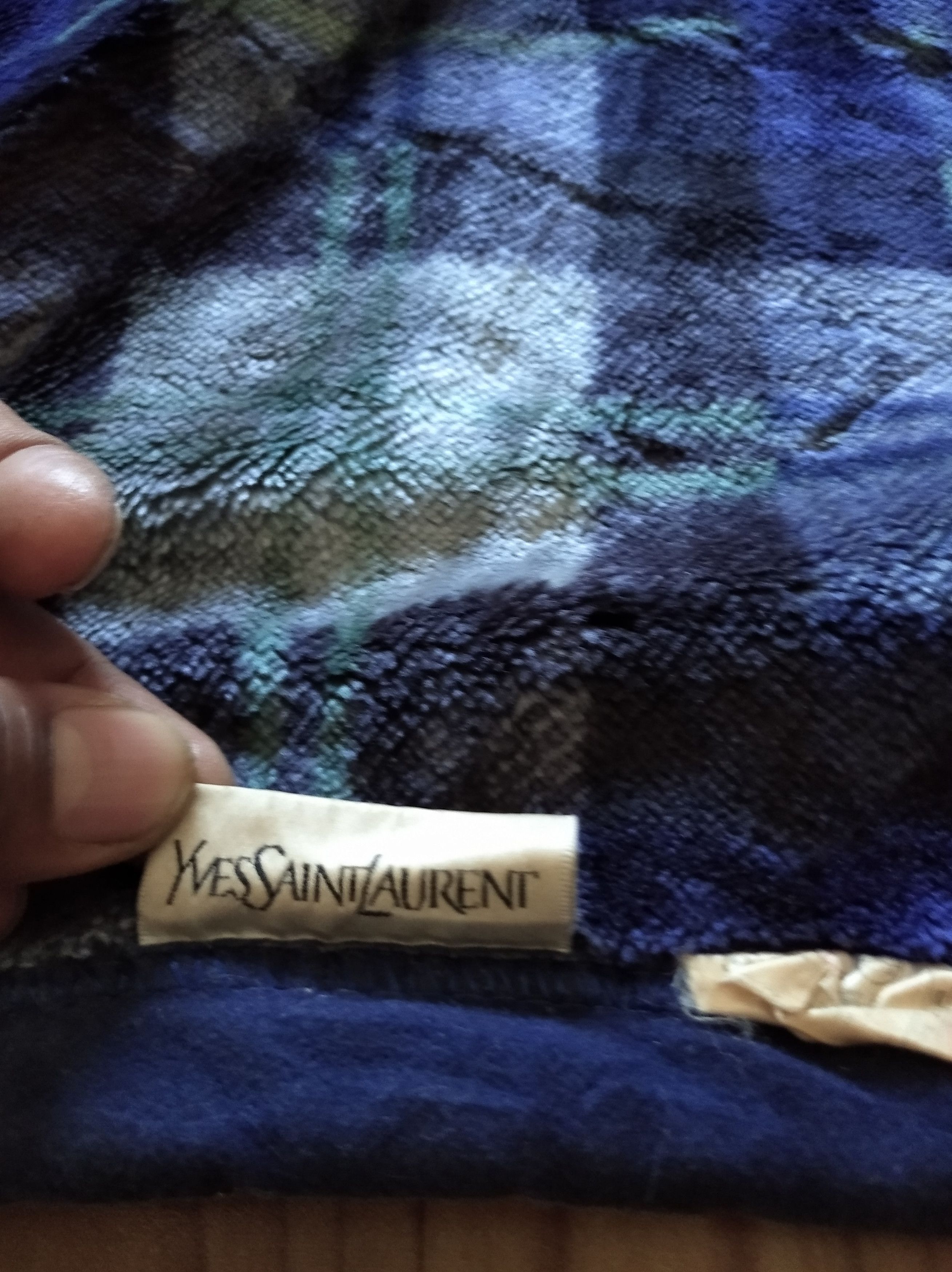 Yves Saint Laurent Yves Saint Laurent blanket Size ONE SIZE - 3 Thumbnail