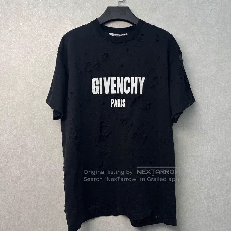 Givenchy Givenchy Big Hole Logo Short Sleeve Shirt (Size S) Size US S / EU 44-46 / 1 - 1 Thumbnail