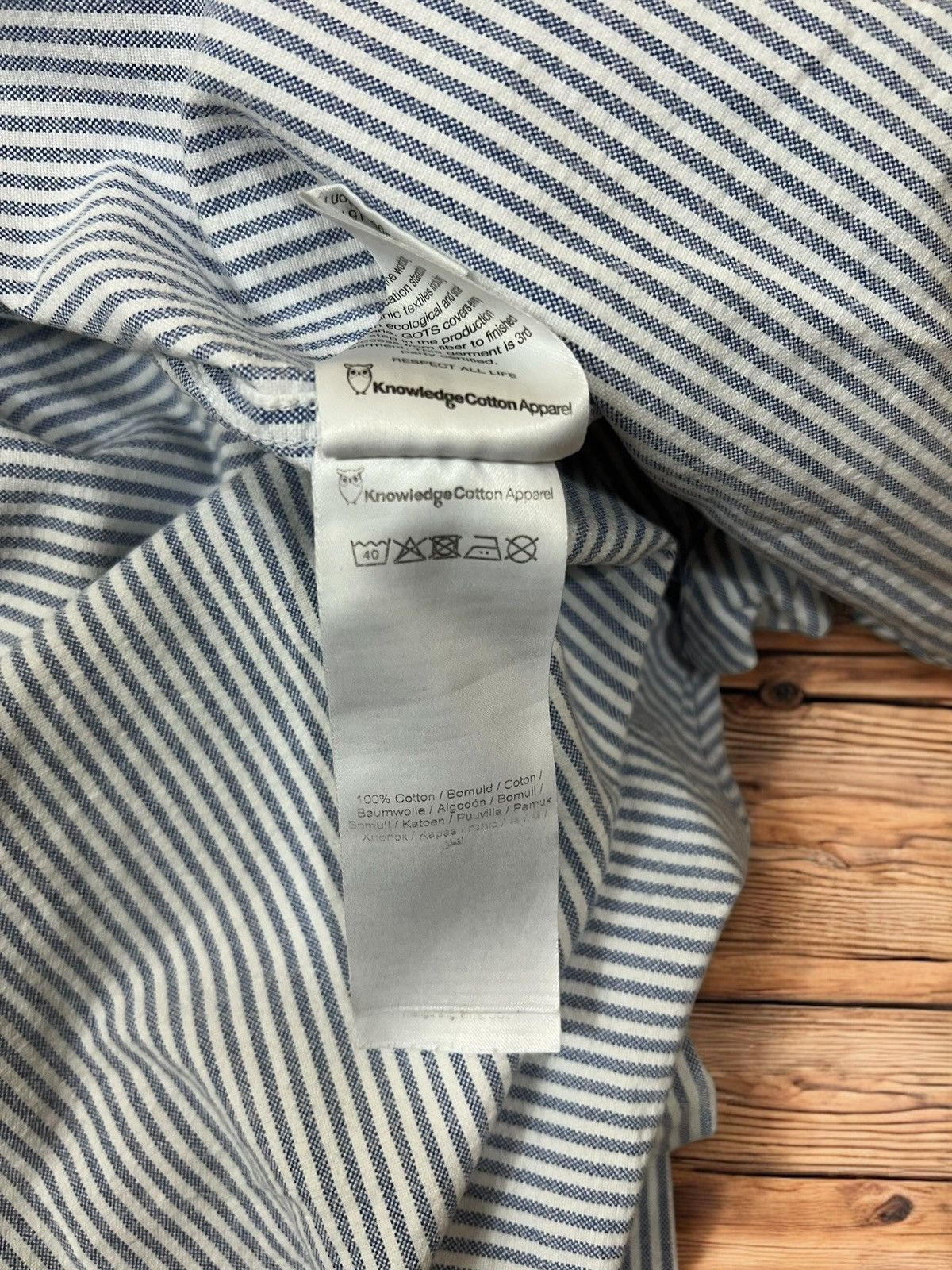 KnowledgeCotton Apparel Knowledge Cotton Apparel striped shirt size M Size US M / EU 48-50 / 2 - 7 Thumbnail