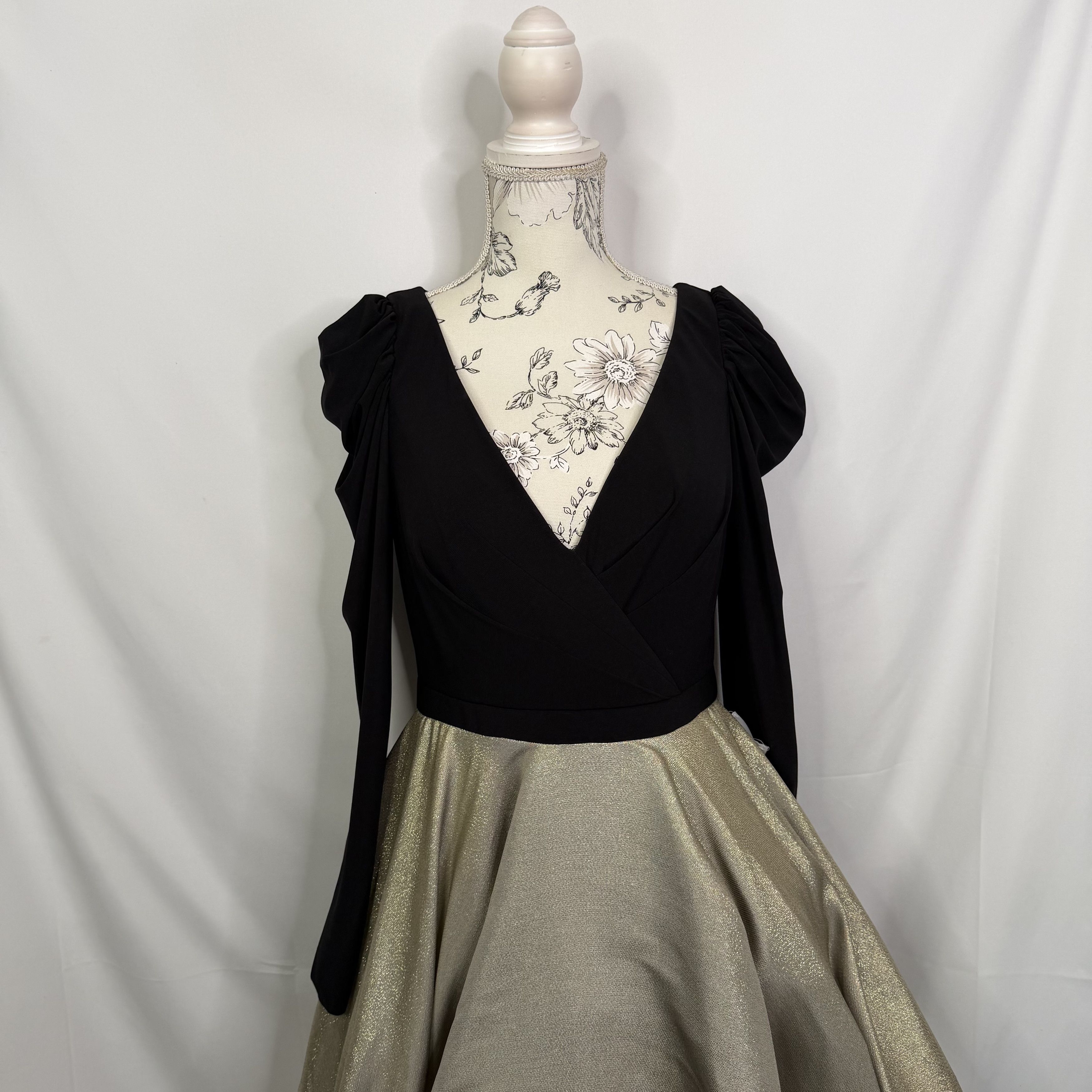 Mac Duggal Mac Duggal Black Metallic Puff Sleeve Cocktail Dress Size M / US 6-8 / IT 42-44 - 9 Thumbnail