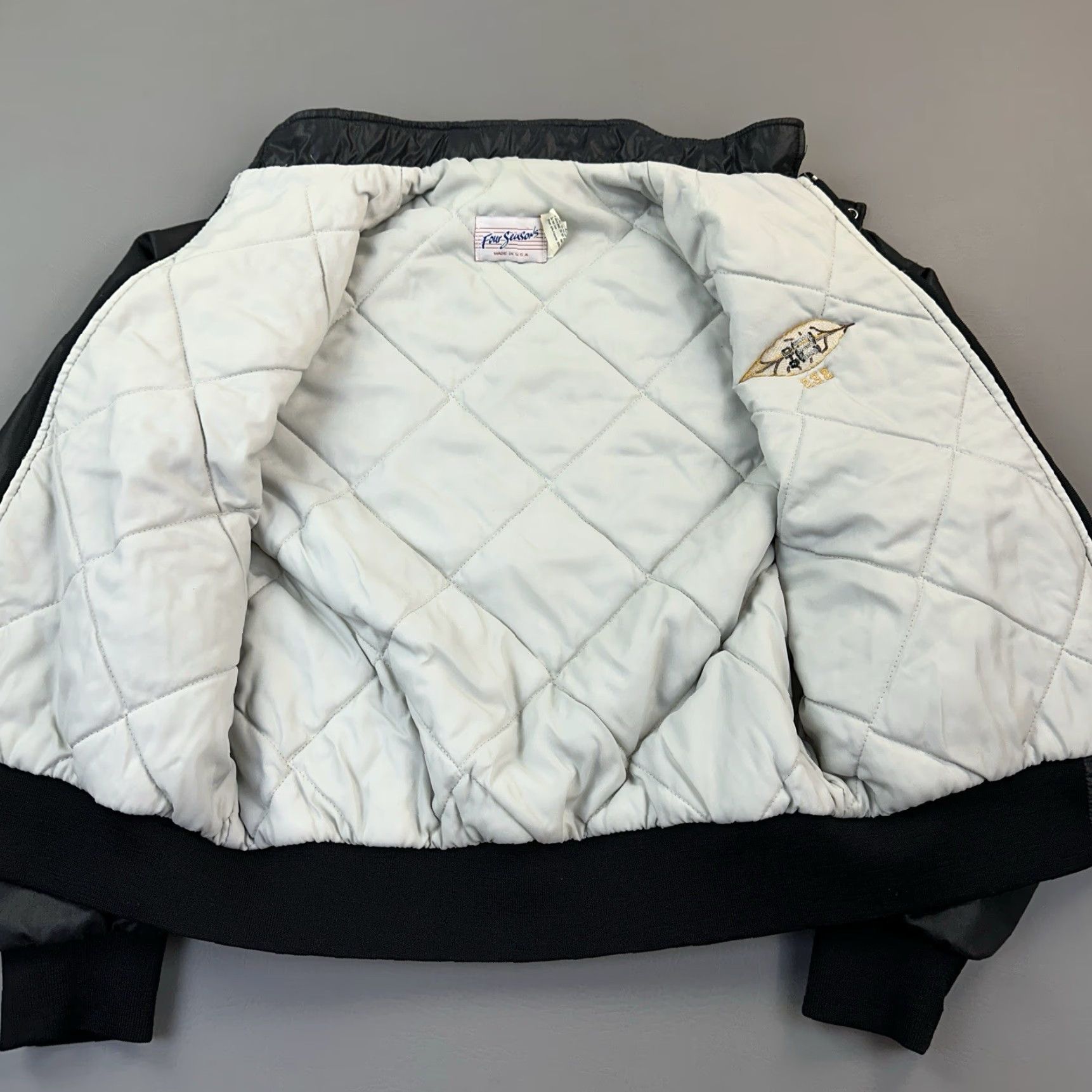 Logo 7 VINTAGE Four Seasons Jacket Mens M Bomber Jacket USA Made Size US M / EU 48-50 / 2 - 6 Thumbnail