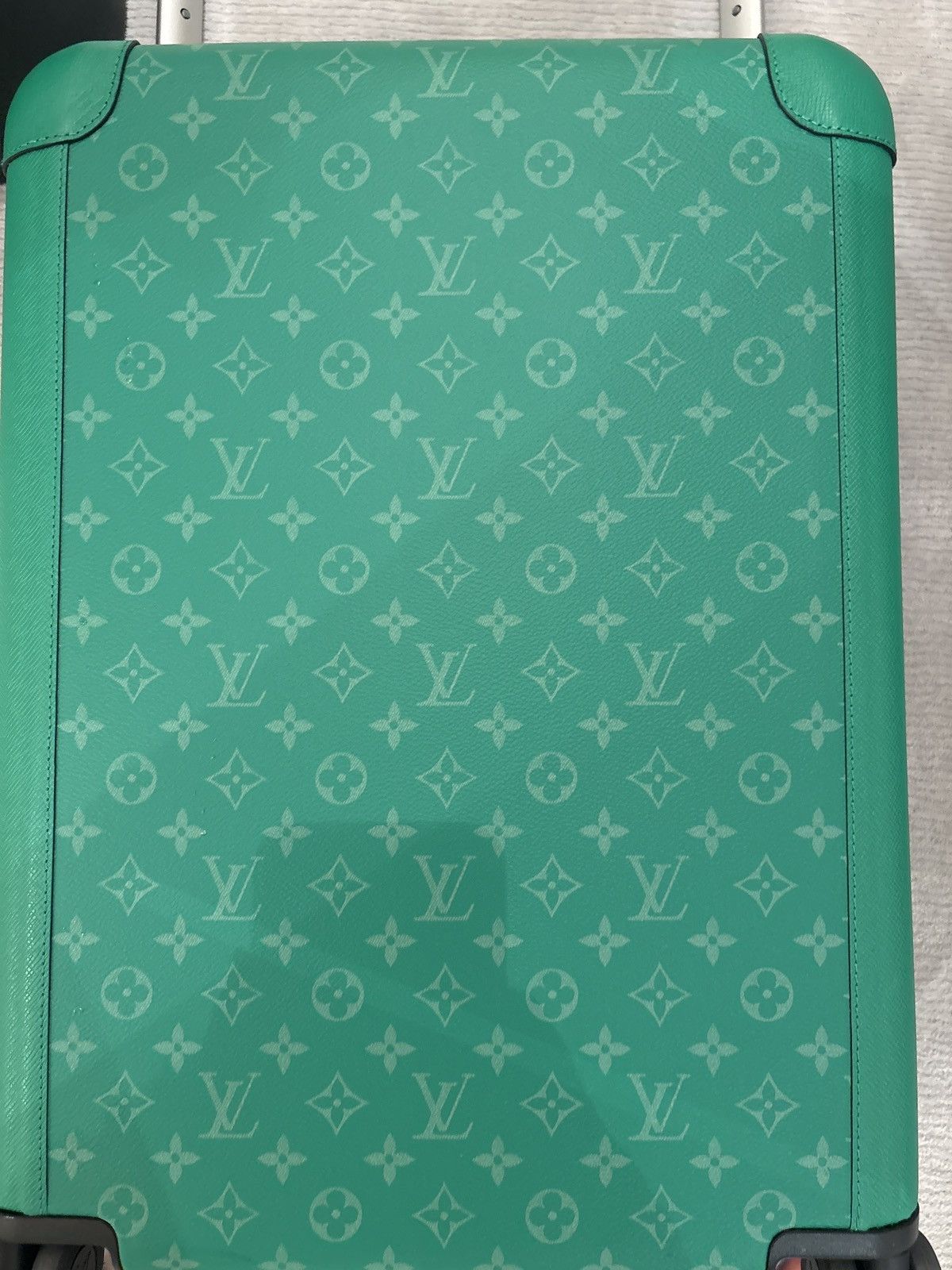 Louis Vuitton Louis Vuitton horizon 55 Size 46 - 1 Thumbnail