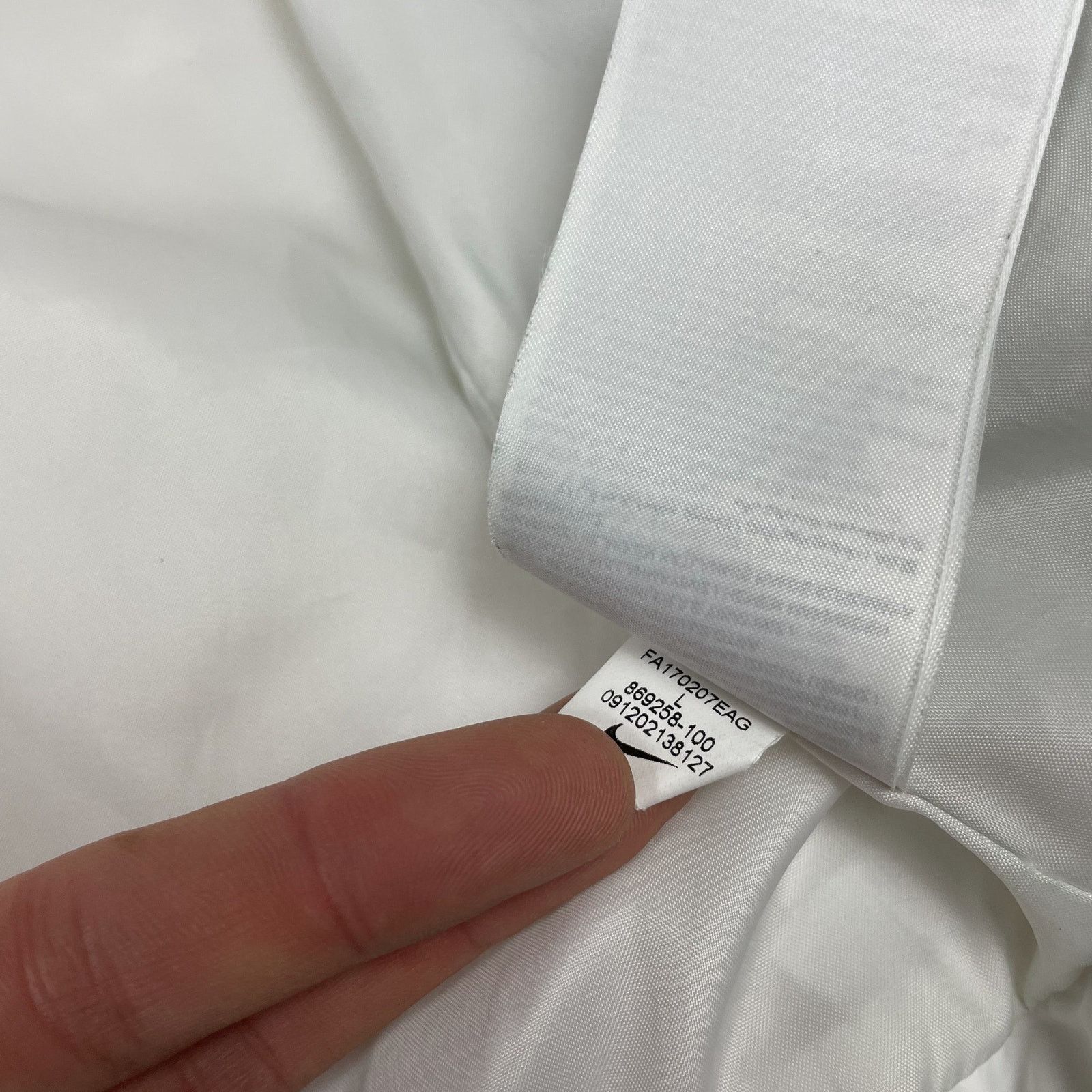 Nike Nike Women's White Polyester Full Zip Puffer Jacket Large Size L / US 10 / IT 46 - 14 Thumbnail