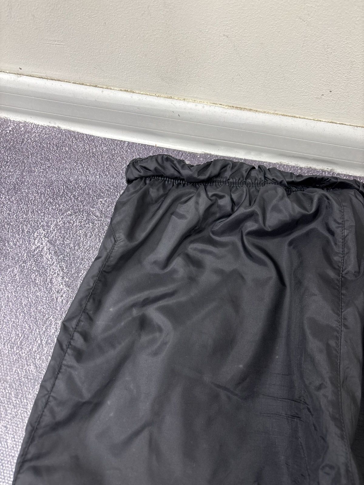 Nike Vintage Nike Y2K Black Hype Baggy Nylon Track Pants Size US 32 / EU 48 - 21 Thumbnail
