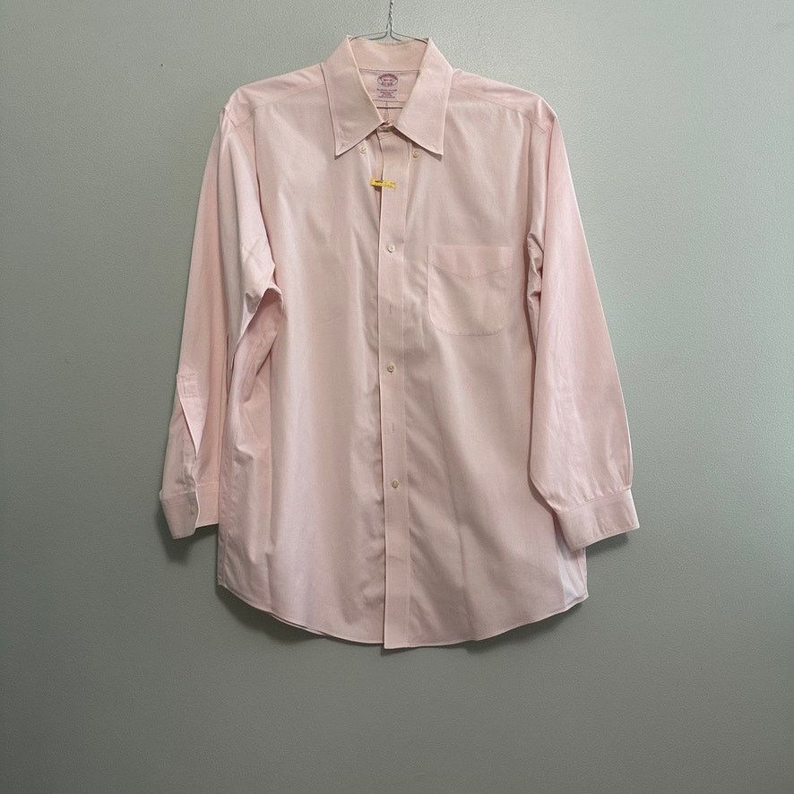 Brooks Brothers Brooks Brothers pale pink traditional fit button down Size US L / EU 52-54 / 3 - 2 Thumbnail