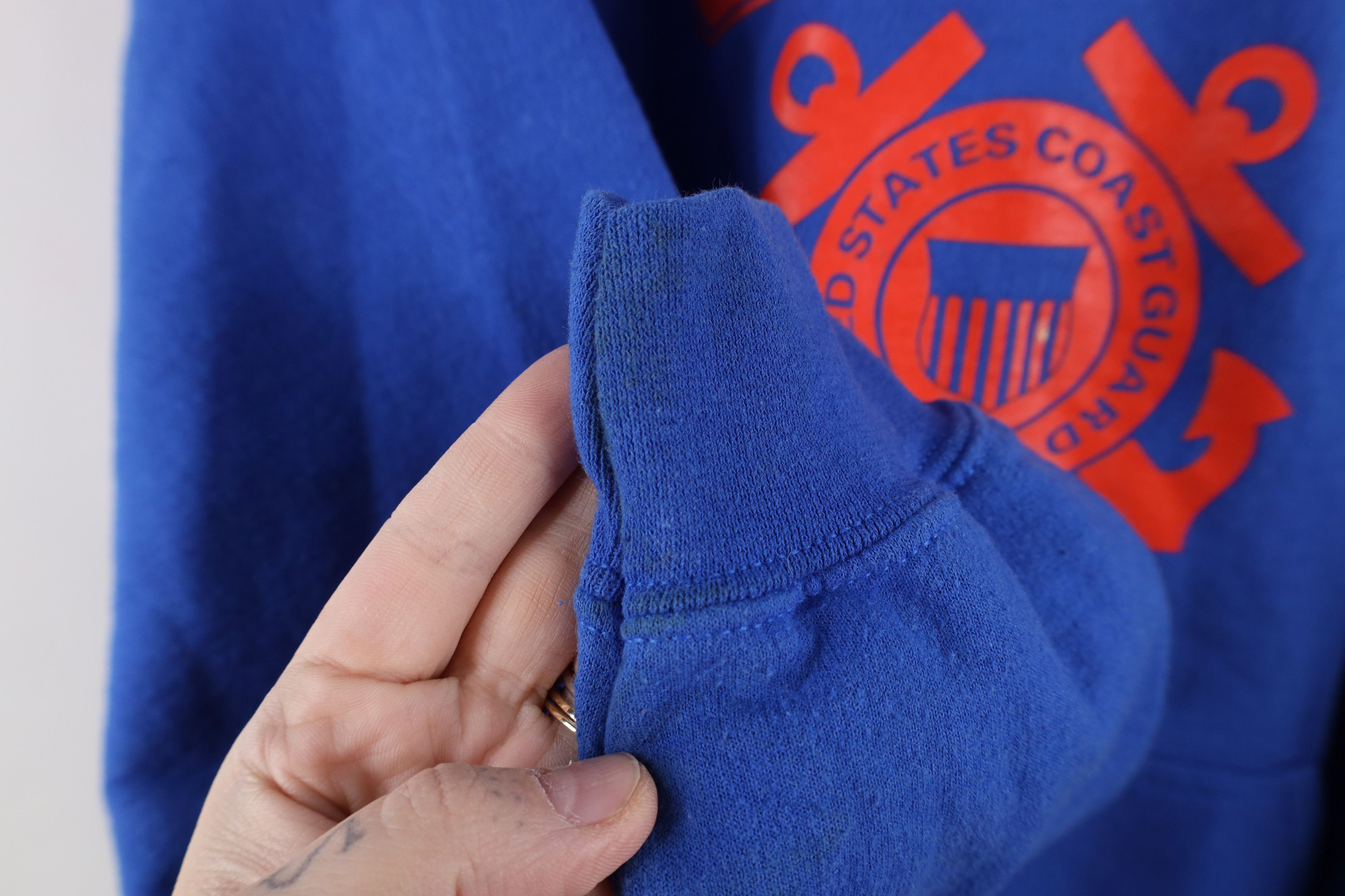 Vintage Vintage 90s United States Coast Guard Hoodie Sweatshirt Size US L / EU 52-54 / 3 - 9 Thumbnail