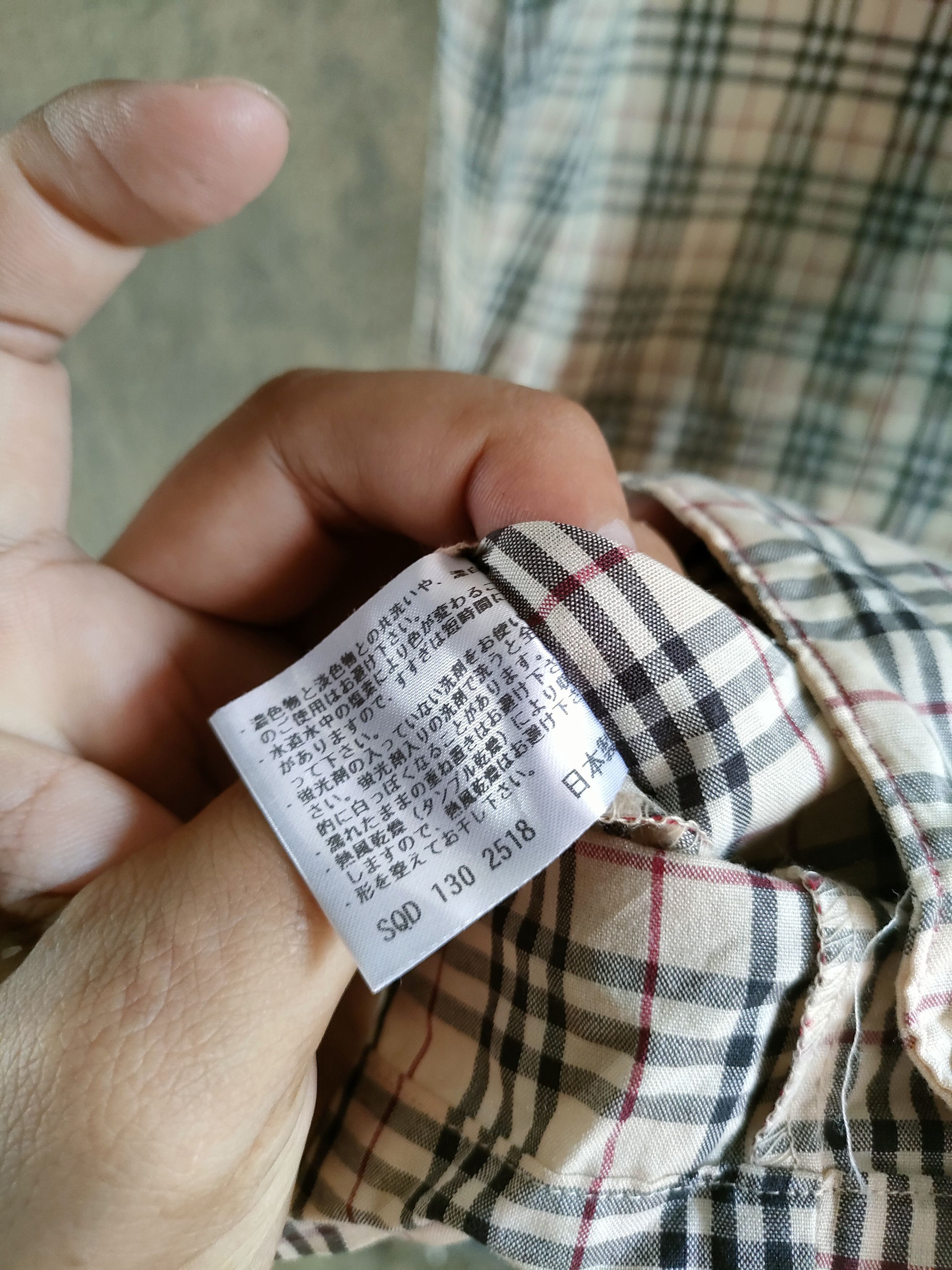 Burberry Burberry London Nova Check Button Ups Size US M / EU 48-50 / 2 - 6 Thumbnail