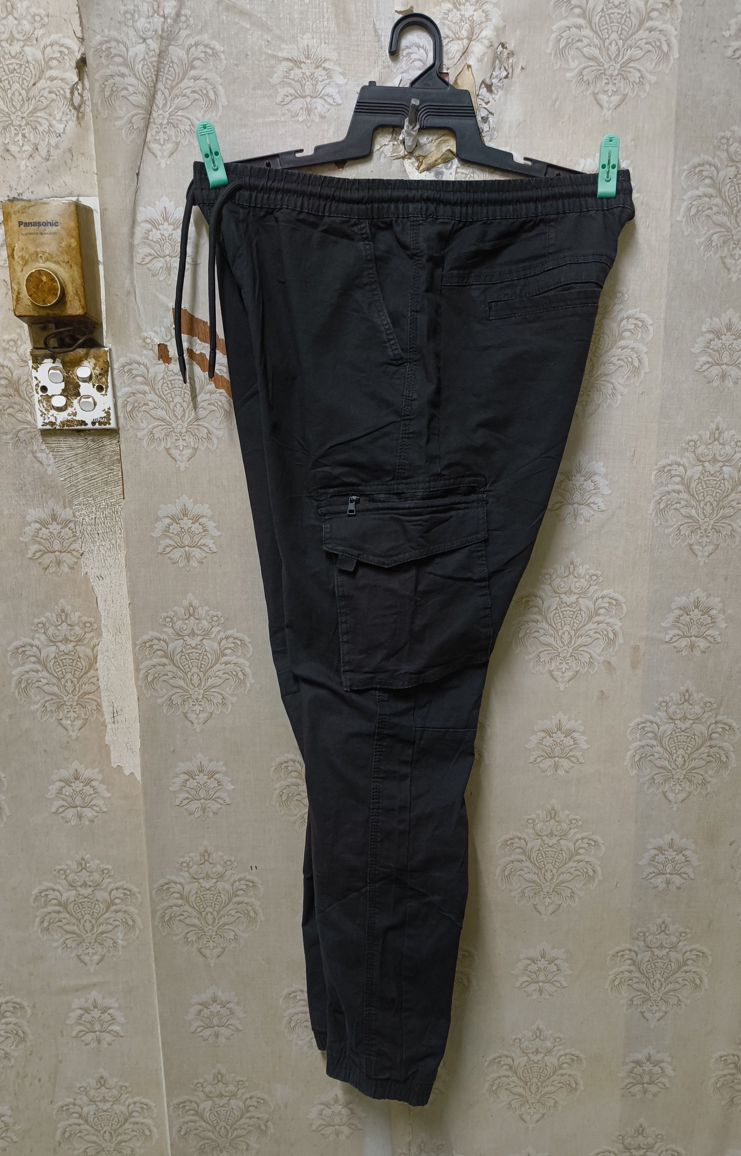 Denim & Co. Denim Co. Black Slim cuffed Cargo pants Size US 36 / EU 52 - 3 Thumbnail
