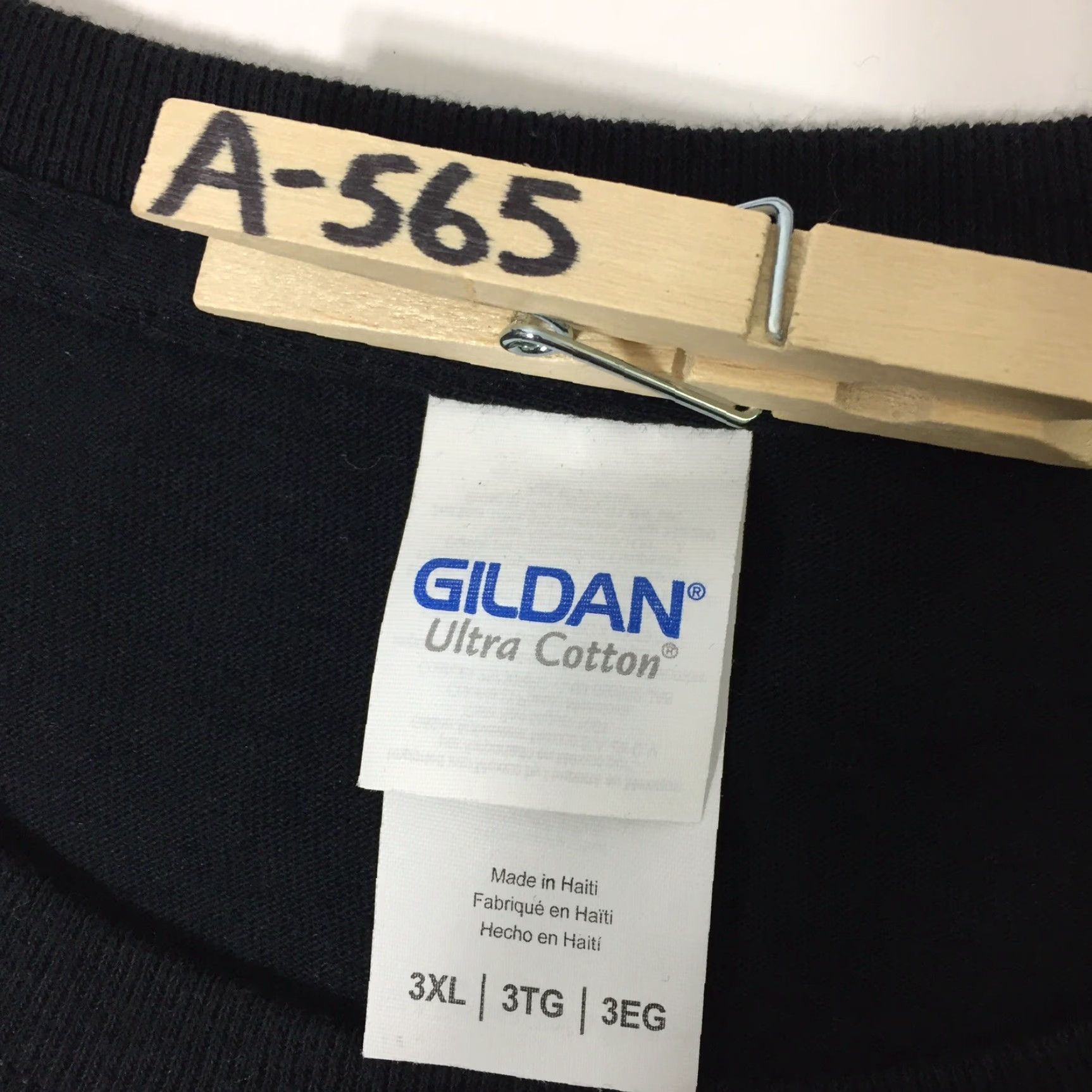 Gildan Hogarth 2017 Tour Shirt Mens 3XL Black Short Sleeve Gildan Ultra Cotton T-Shirt Crew Neck Vintage? Size US XXL / EU 58 / 5 - 8 Thumbnail