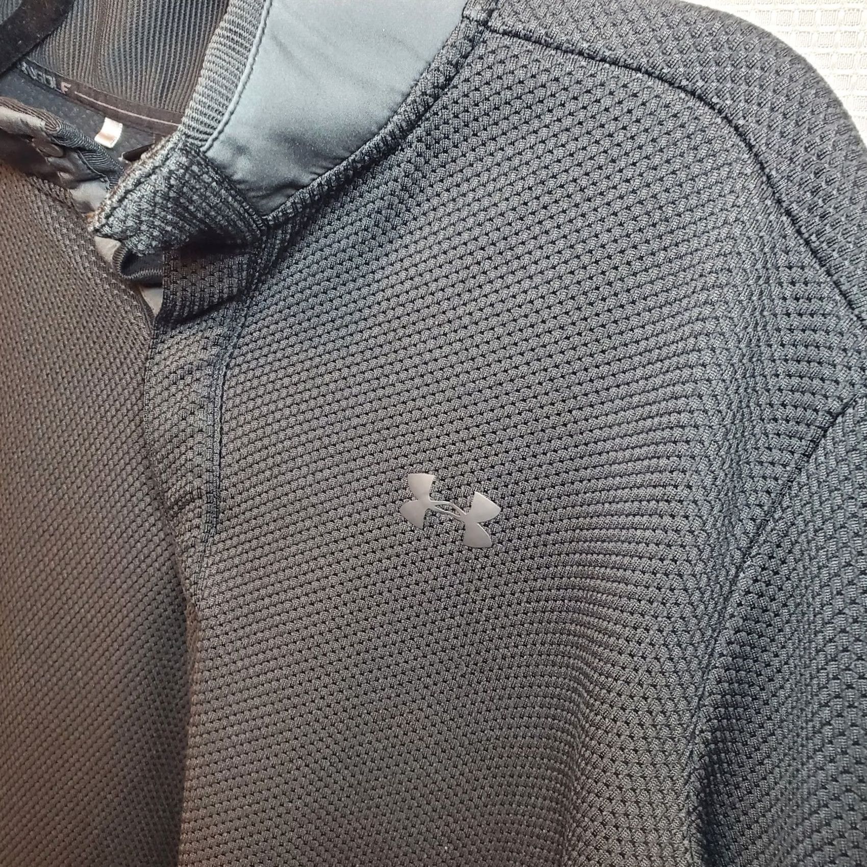 Under Armour Under armour Golf Pullover XL Black Coldgear Storm 1/4 Snap Loose Mens Size US XL / EU 56 / 4 - 3 Thumbnail