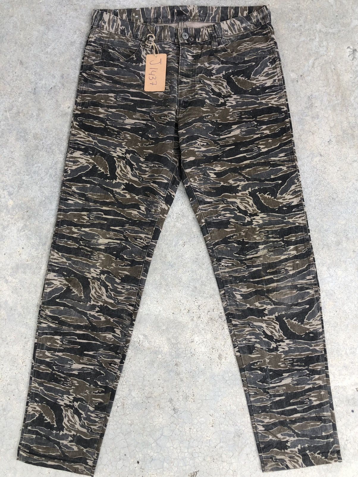 Hysteric Glamour Tiger Stripe Johnbull Fullprint Jeans Size US 33 - 1 Thumbnail