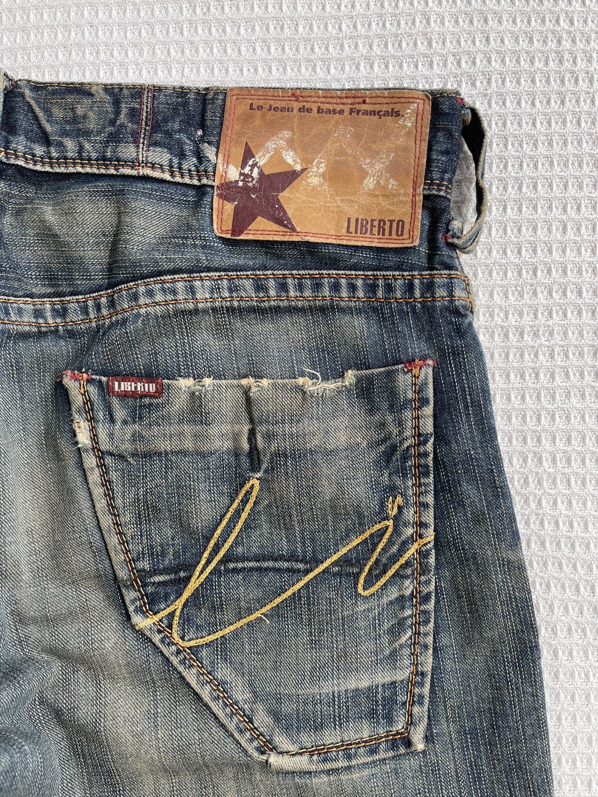 Japanese Brand RARE🔥 LIBERTO Distressed Denime Jeans Size US 35 - 8 Thumbnail