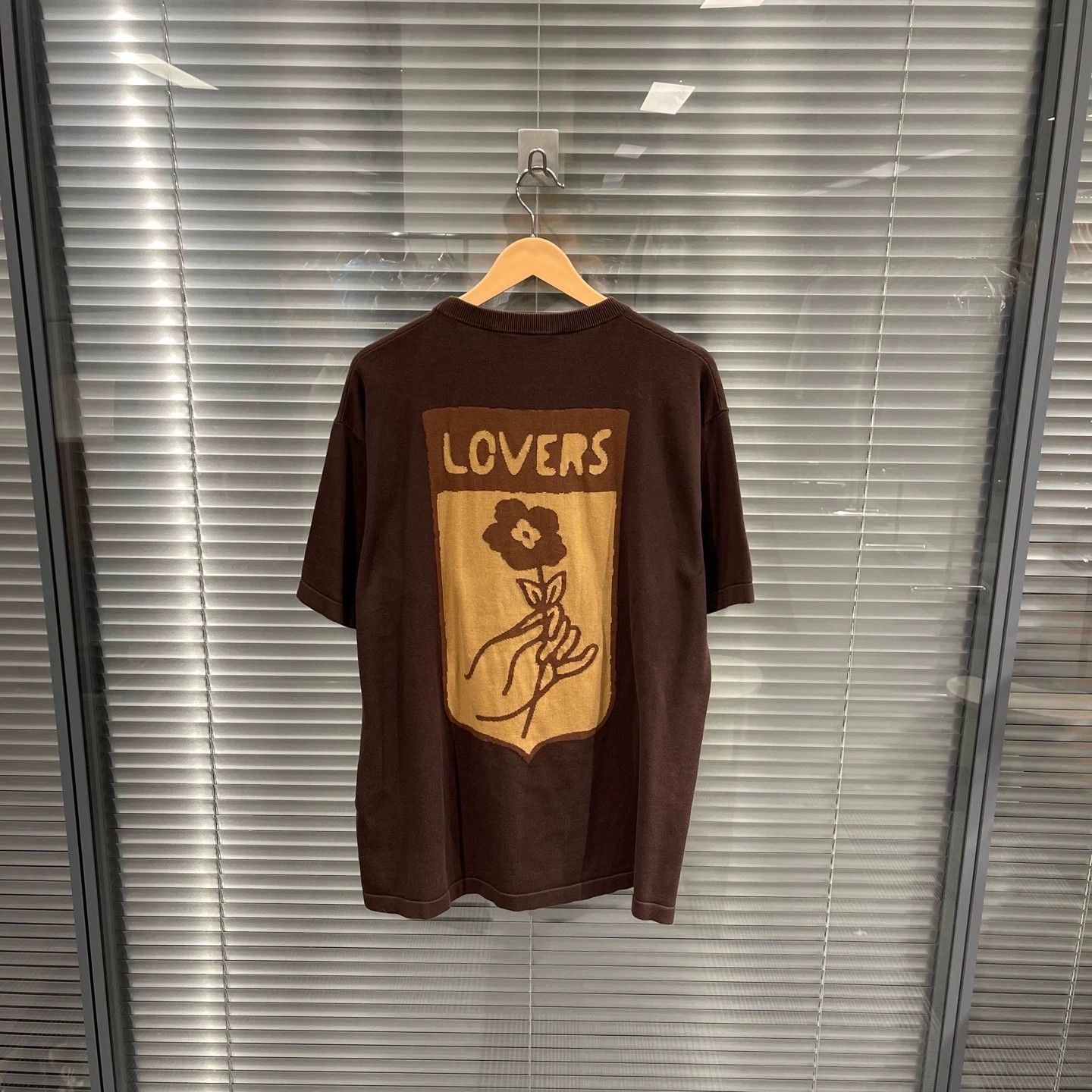 Louis Vuitton LV 24ss Pharrell Hard Trunk Khaki Knit SS XL 99new Size US XL / EU 56 / 4 - 2 Thumbnail