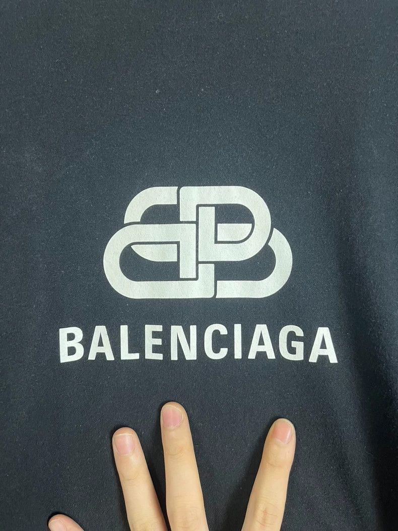Balenciaga Balenciaga Lock short sleeve Size US S / EU 44-46 / 1 - 3 Thumbnail