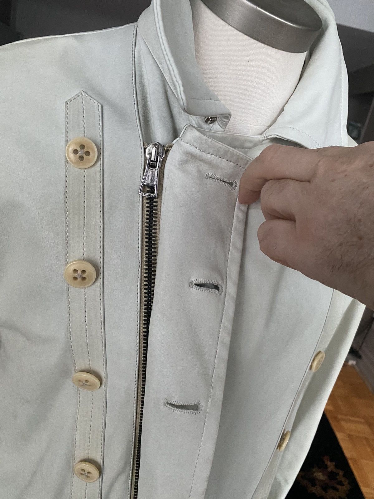 Ann Demeulemeester Ann Demeulemeester White Leather Overcoat Size US L / EU 52-54 / 3 - 7 Thumbnail