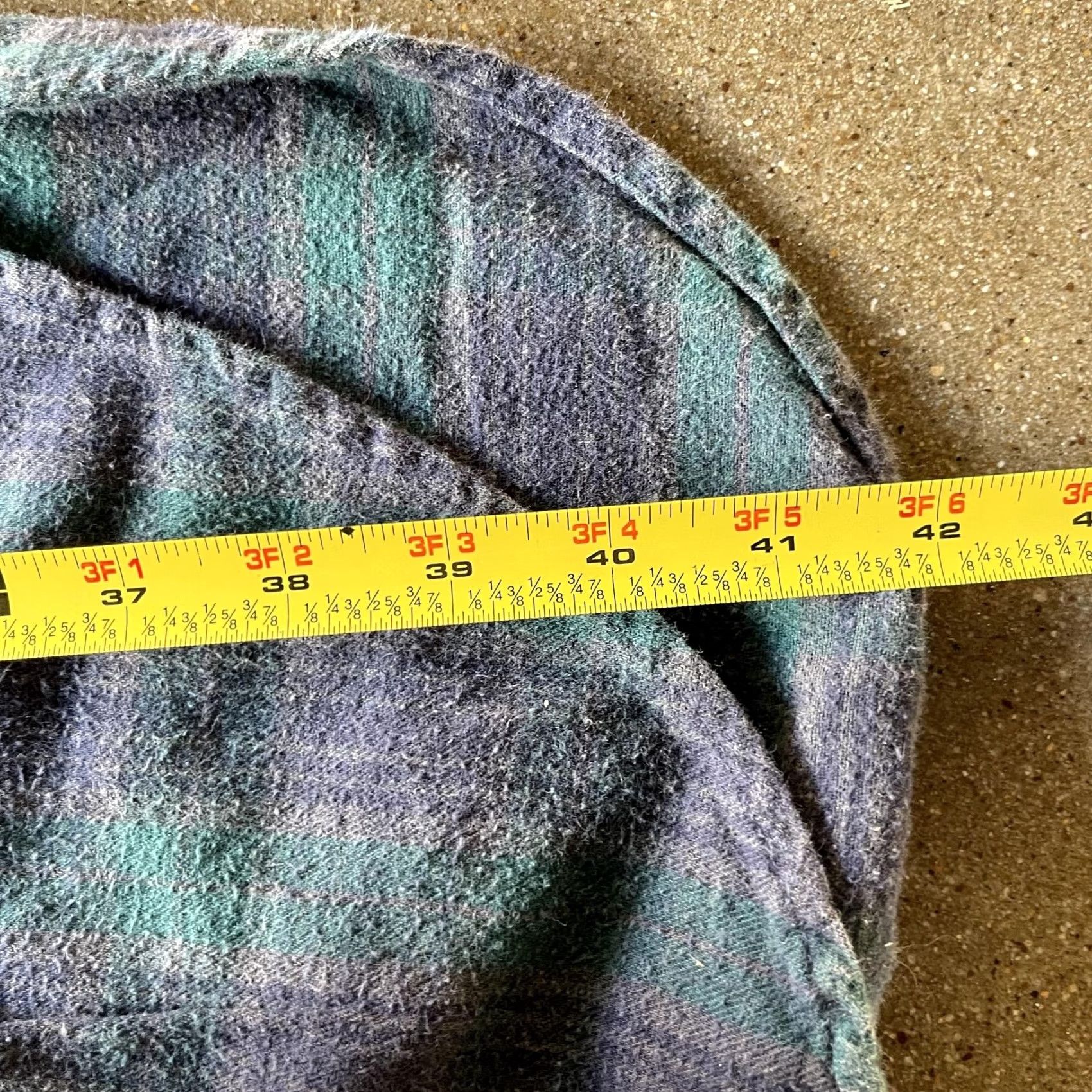 Vintage VINTAGE L.L. Bean Sleepshirt Mens Large Green Plaid Flannel Henley Nightshirt Shirt Mens L Green Plaid Henley Nightshirt Womens Mens Girls Size US L / EU 52-54 / 3 - 5 Thumbnail