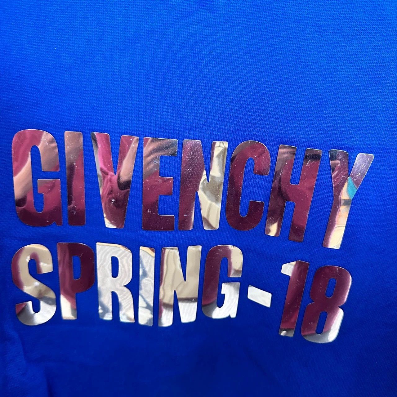 Givenchy givenchy blue sequined logo sweatshirt size S Size US S / EU 44-46 / 1 - 3 Thumbnail