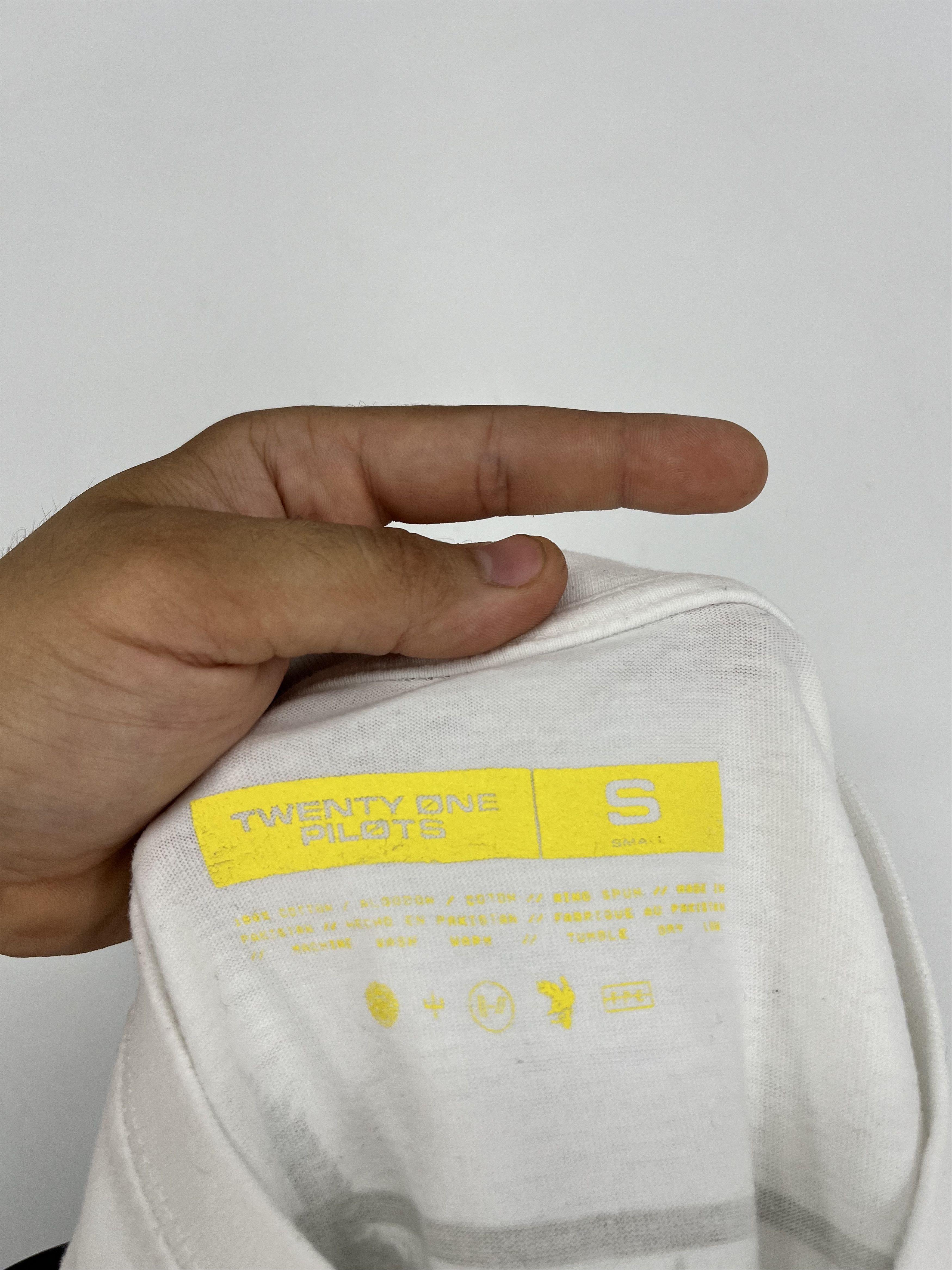 Band Tees × Vintage Vintage Y2K Twenty One Pilots Cult Rock Band Tee Size US S / EU 44-46 / 1 - 12 Thumbnail