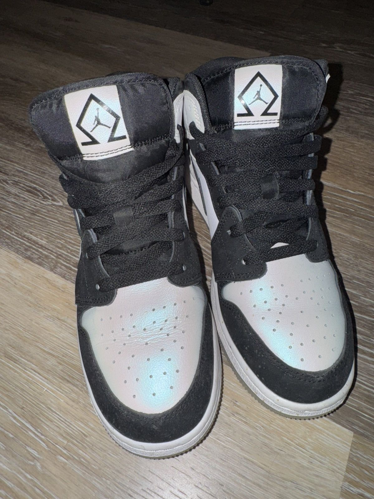 Jordan Brand Air Jordan 1 Mid Diamond Shorts Size 6.5 Size US 6.5 / IT 36.5 - 2 Thumbnail