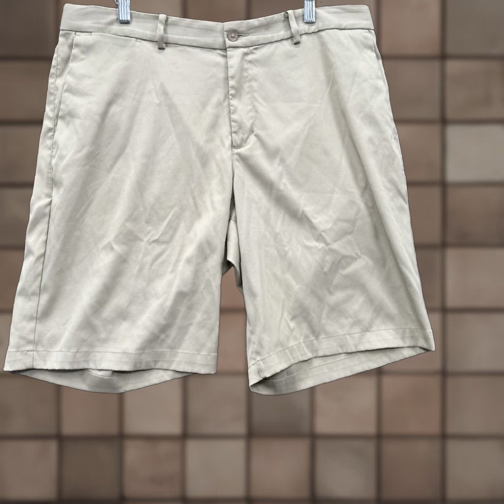 Nike Nike Golf Chino Short Men 36 Brown Cotton Casual Preppy Golfing Regular Xs? Size US 36 / EU 52 - 1 Thumbnail